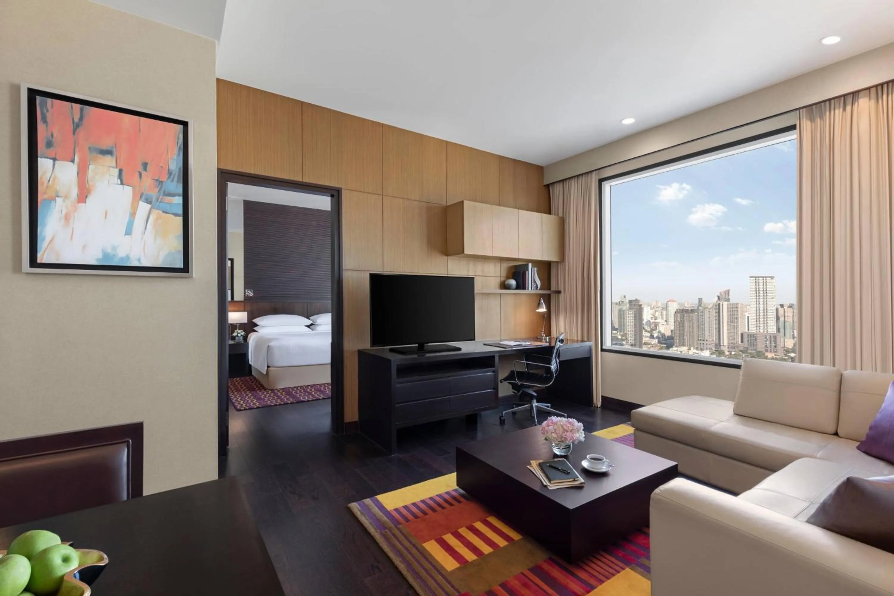 Living room, Bed in Marriott Executive Apartments Sukhumvit Park, Bangkok