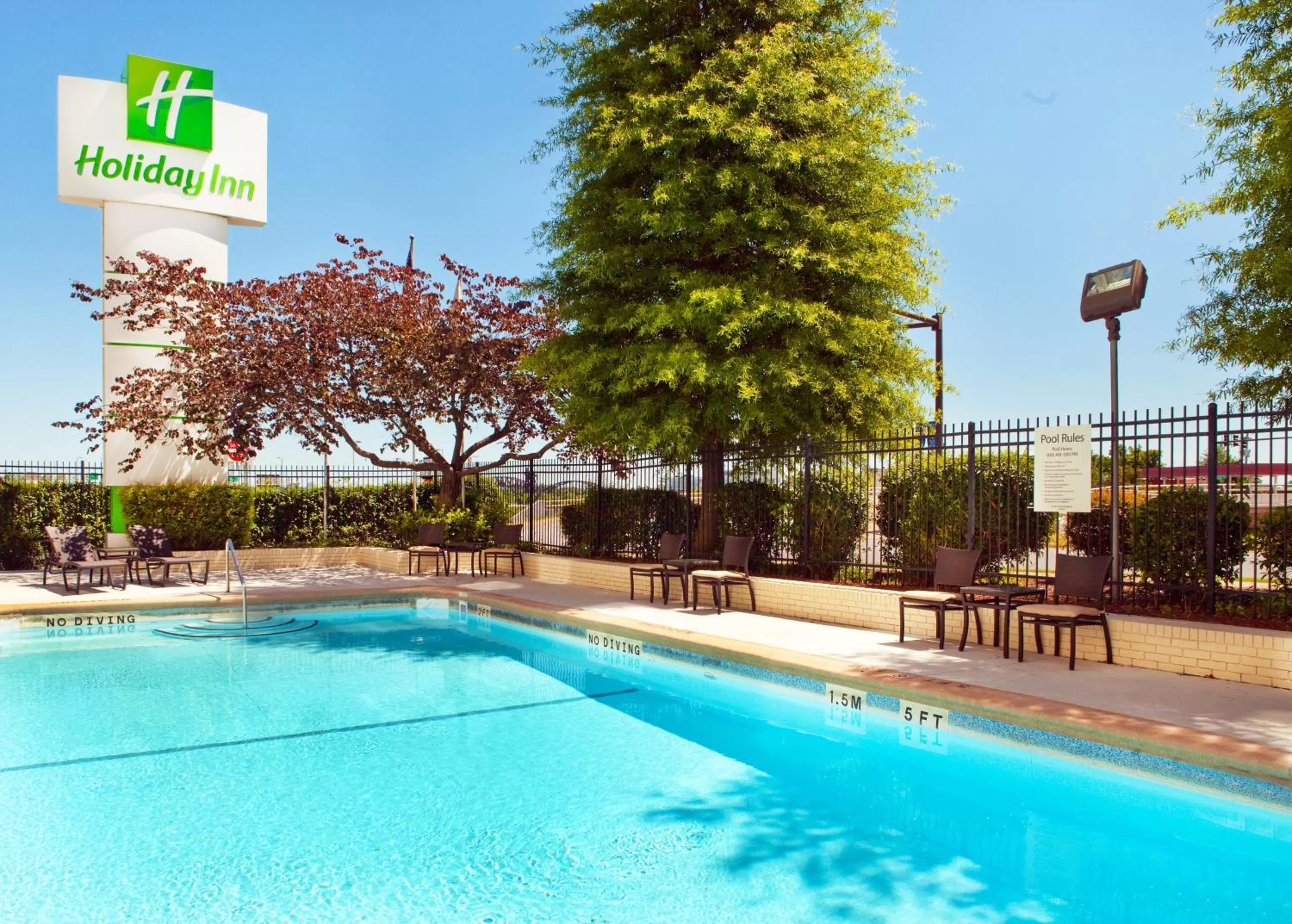 Swimming pool in Holiday Inn Little Rock-Presidential-Downtown by IHG