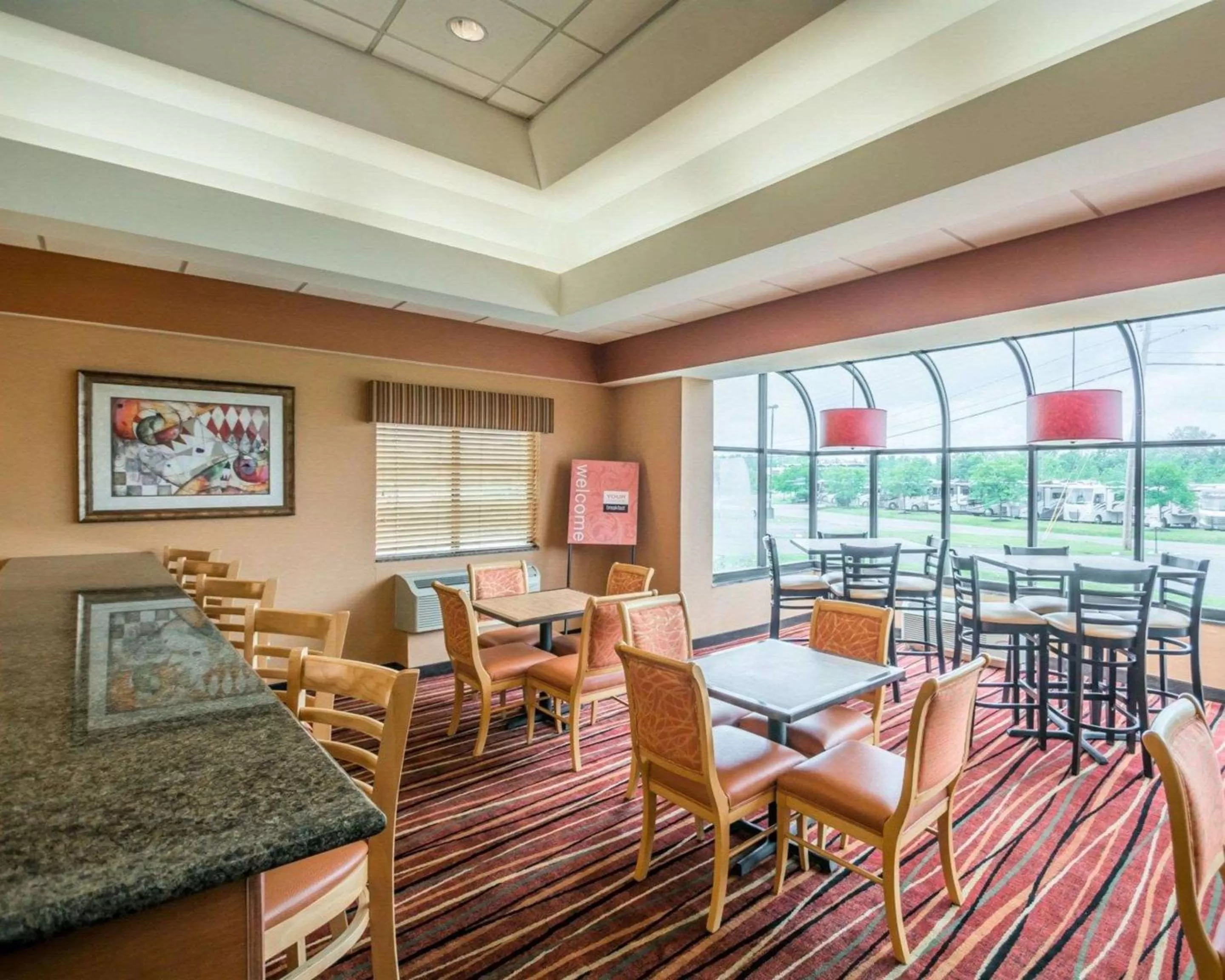 Restaurant/places to eat in Comfort Inn - NYS Fairgrounds