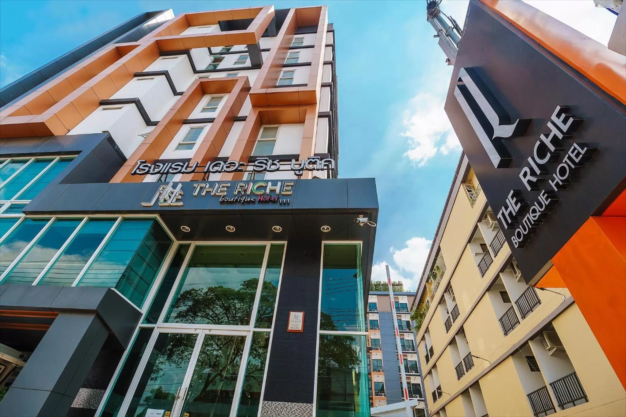 Facade/entrance in The Riche Boutique Hotel Don Mueang Airport