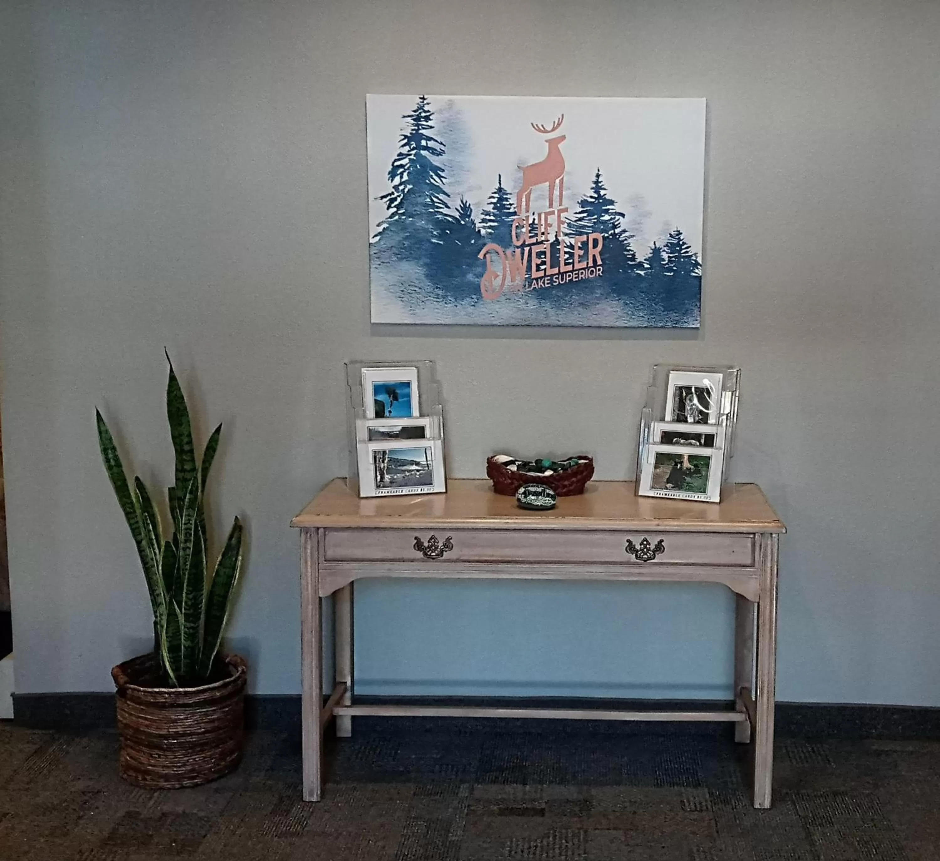 Lobby or reception in Cliff Dweller on Lake Superior