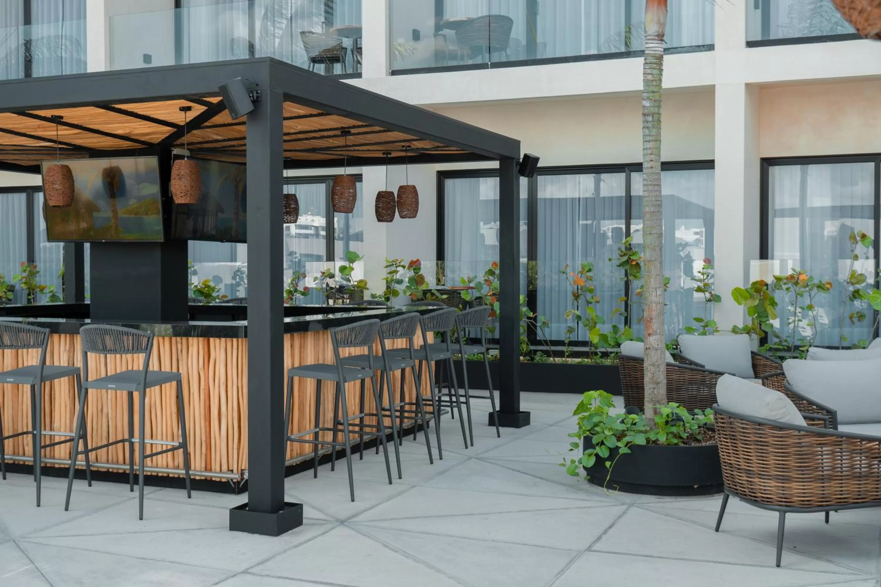 Lounge or bar in Hive Cancun by G Hotels