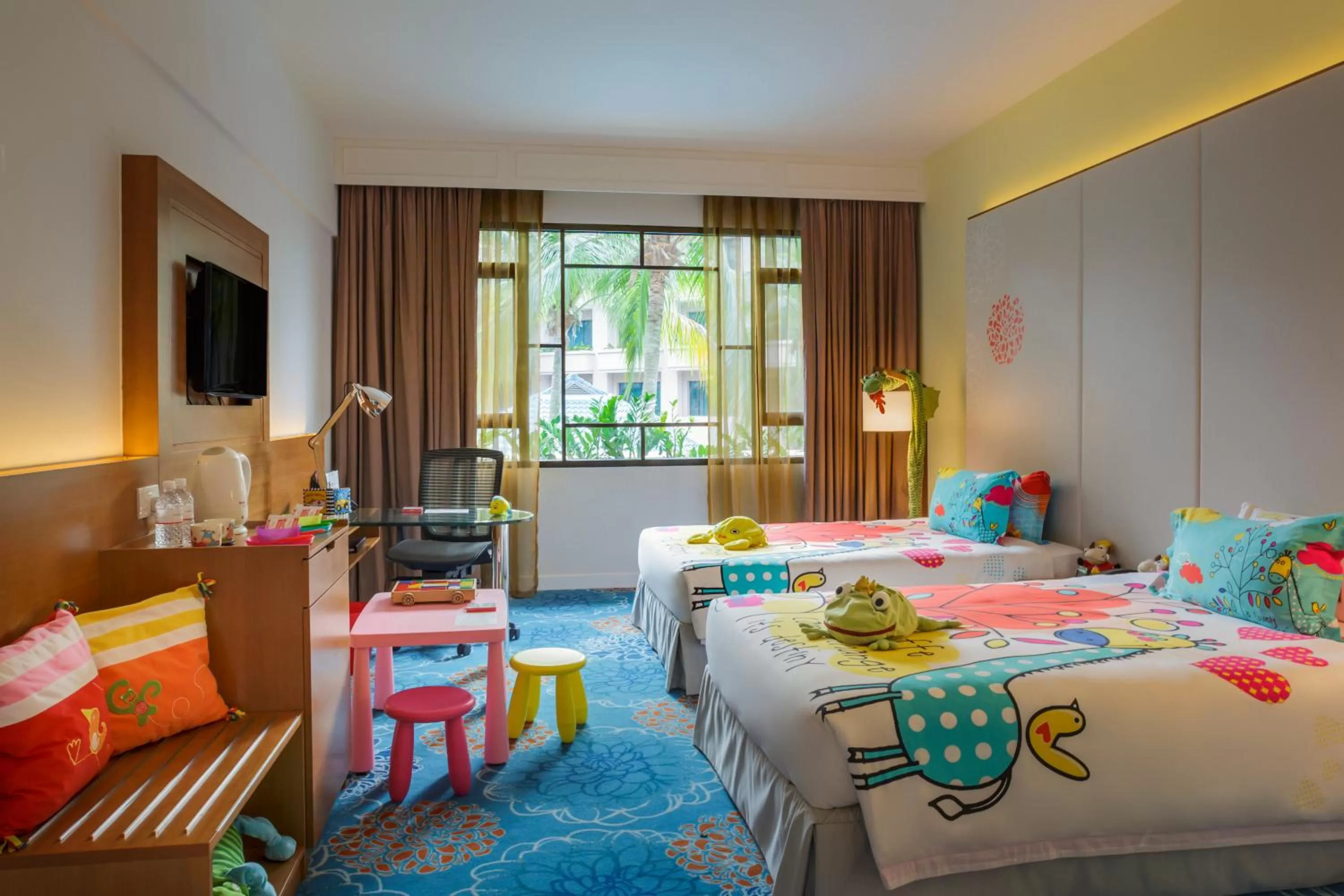 children, Bed in Paradox Singapore Merchant Court at Clarke Quay