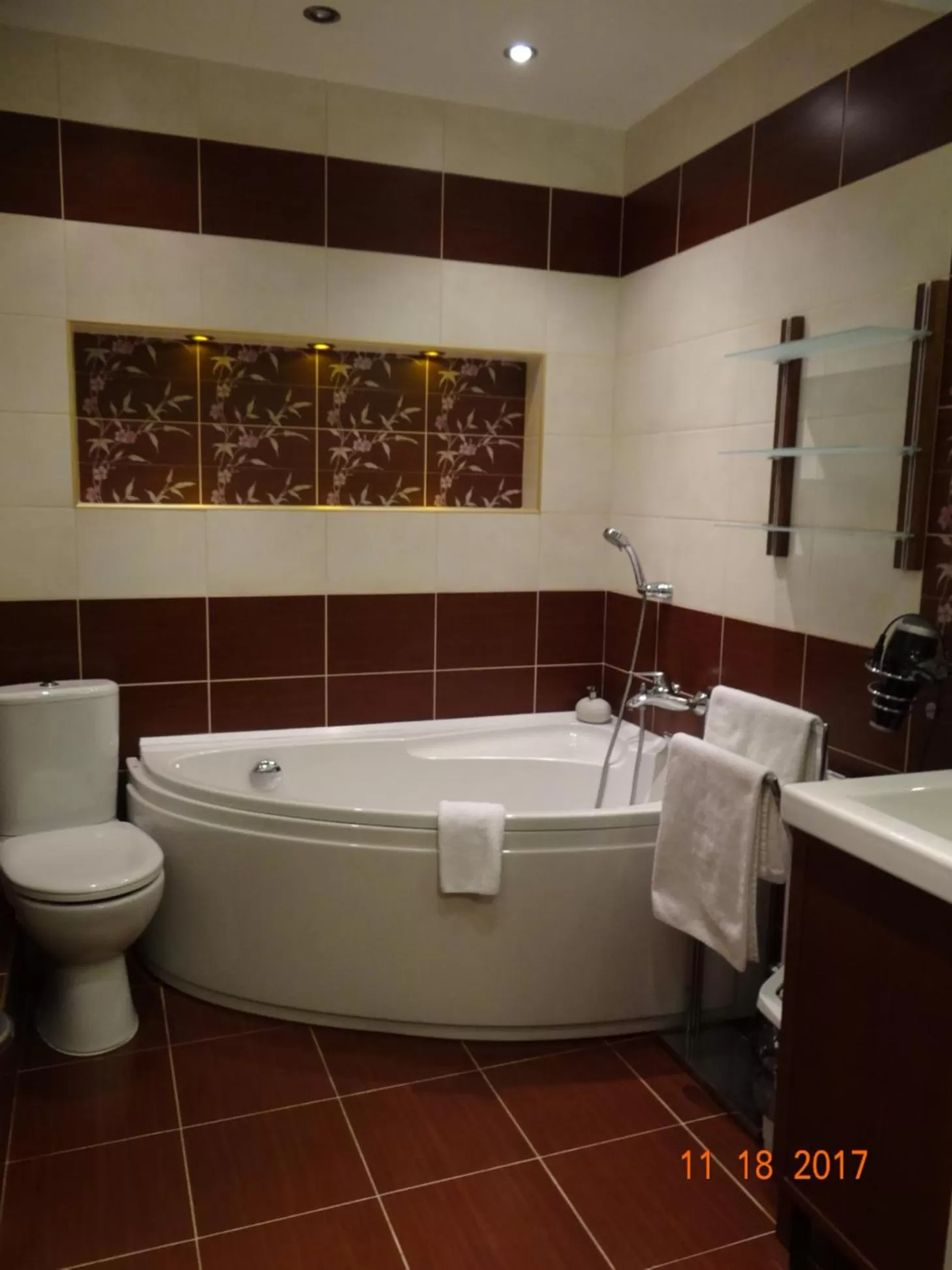 Photo of the whole room in "Arkadia"