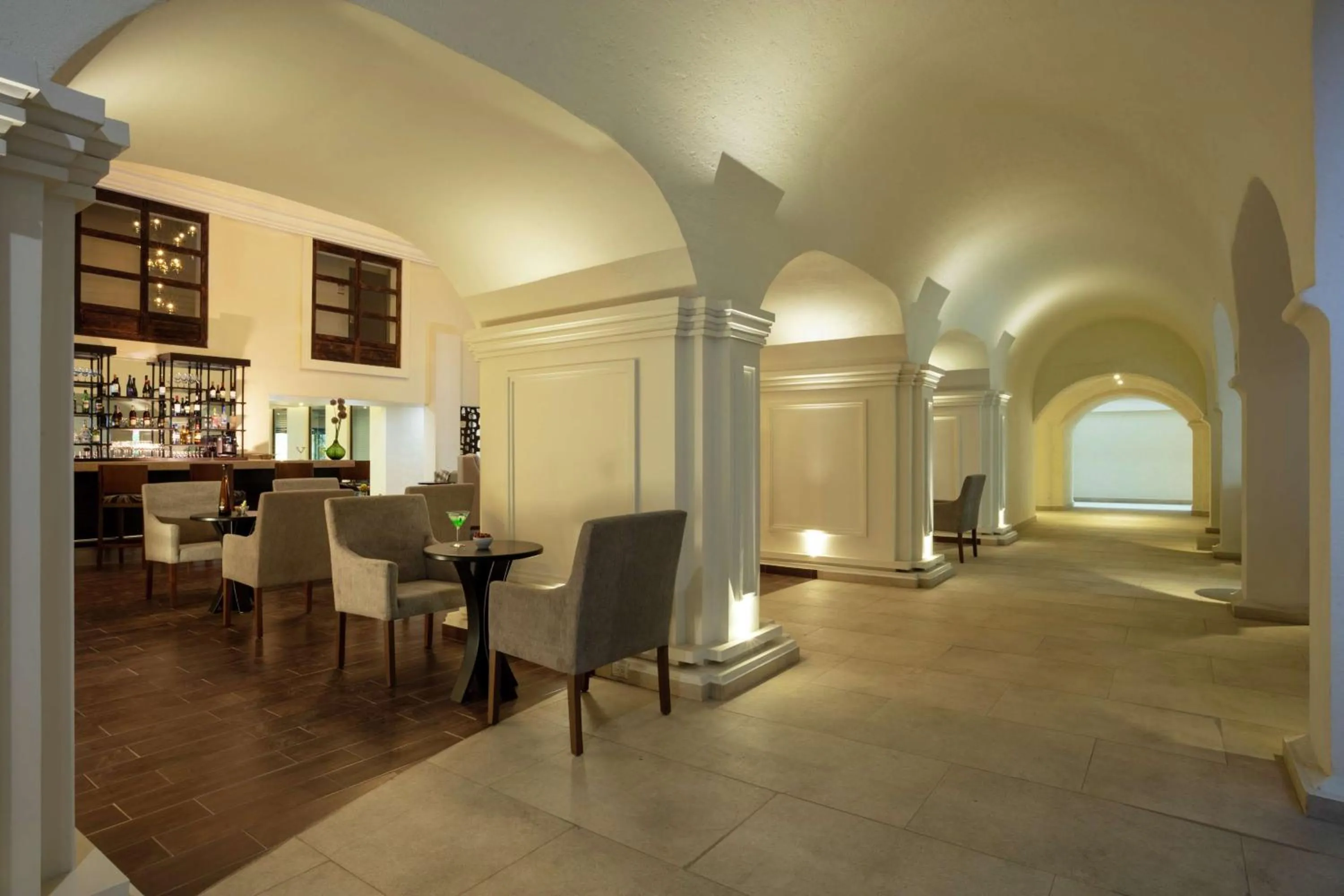 Lounge or bar in Doubletree By Hilton Toluca