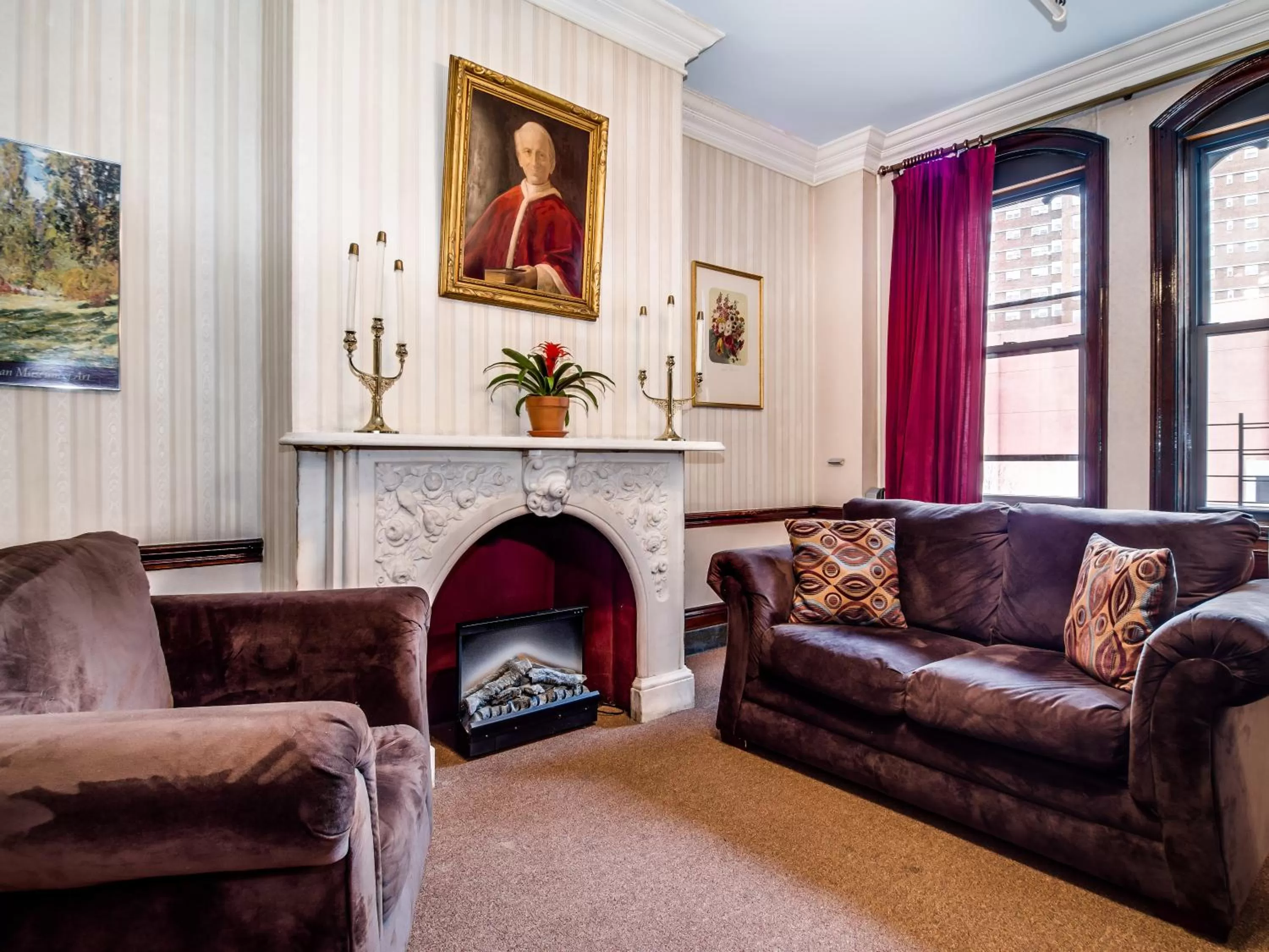 Living room in Leo House