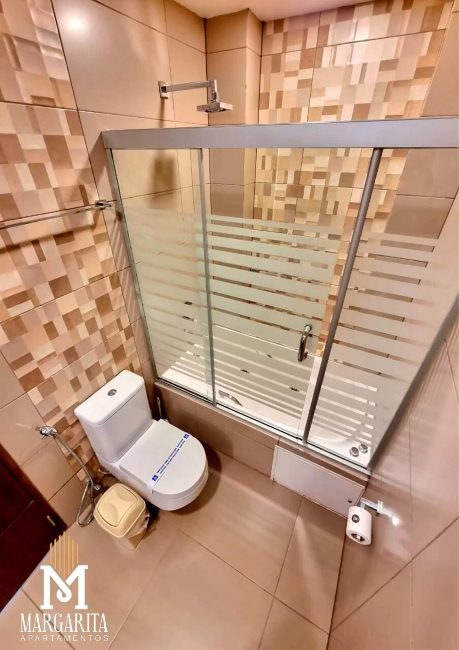 Shower in Margarita Apartamentos