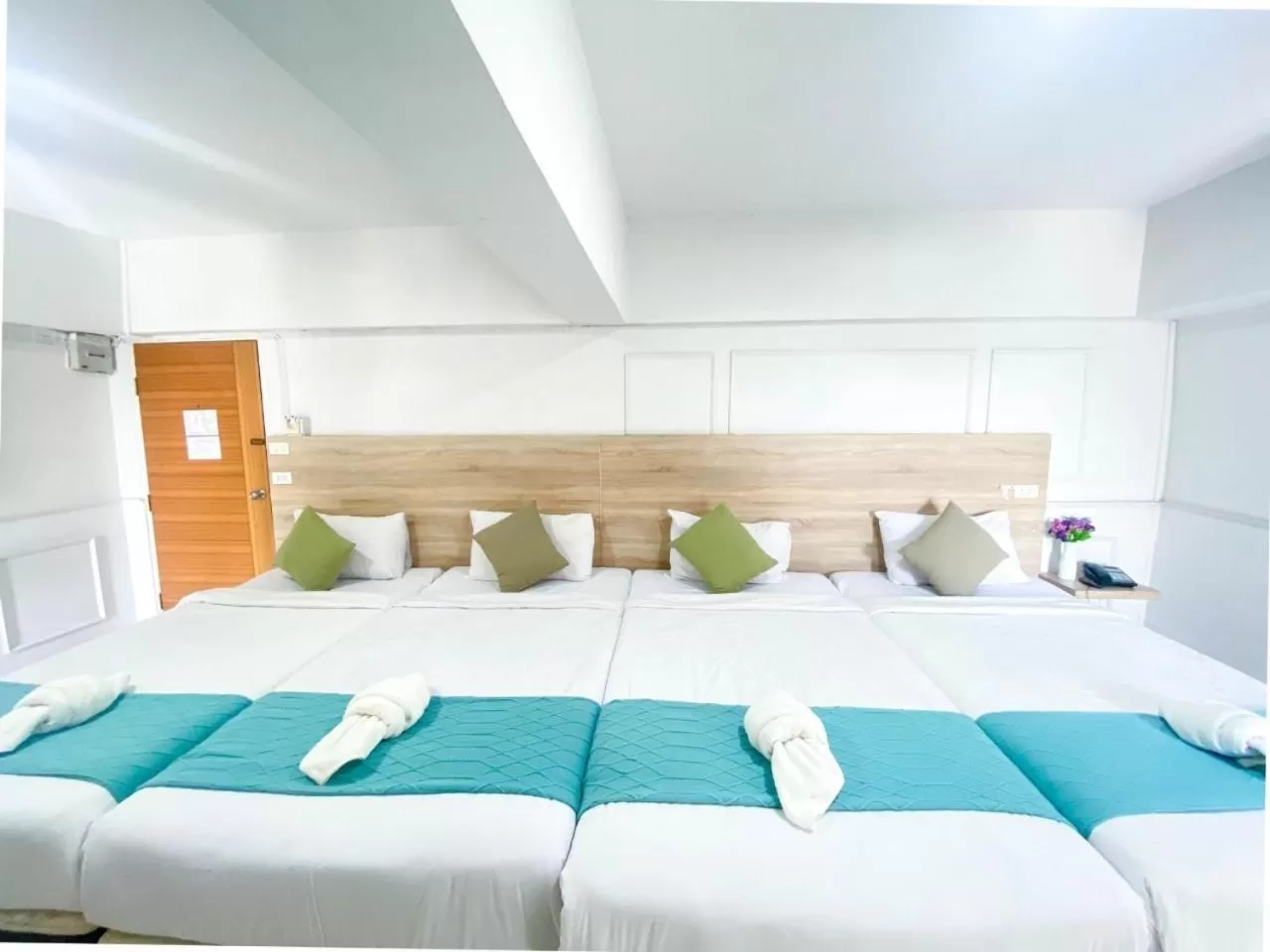 Bed in 48 Ville Donmuang Airport