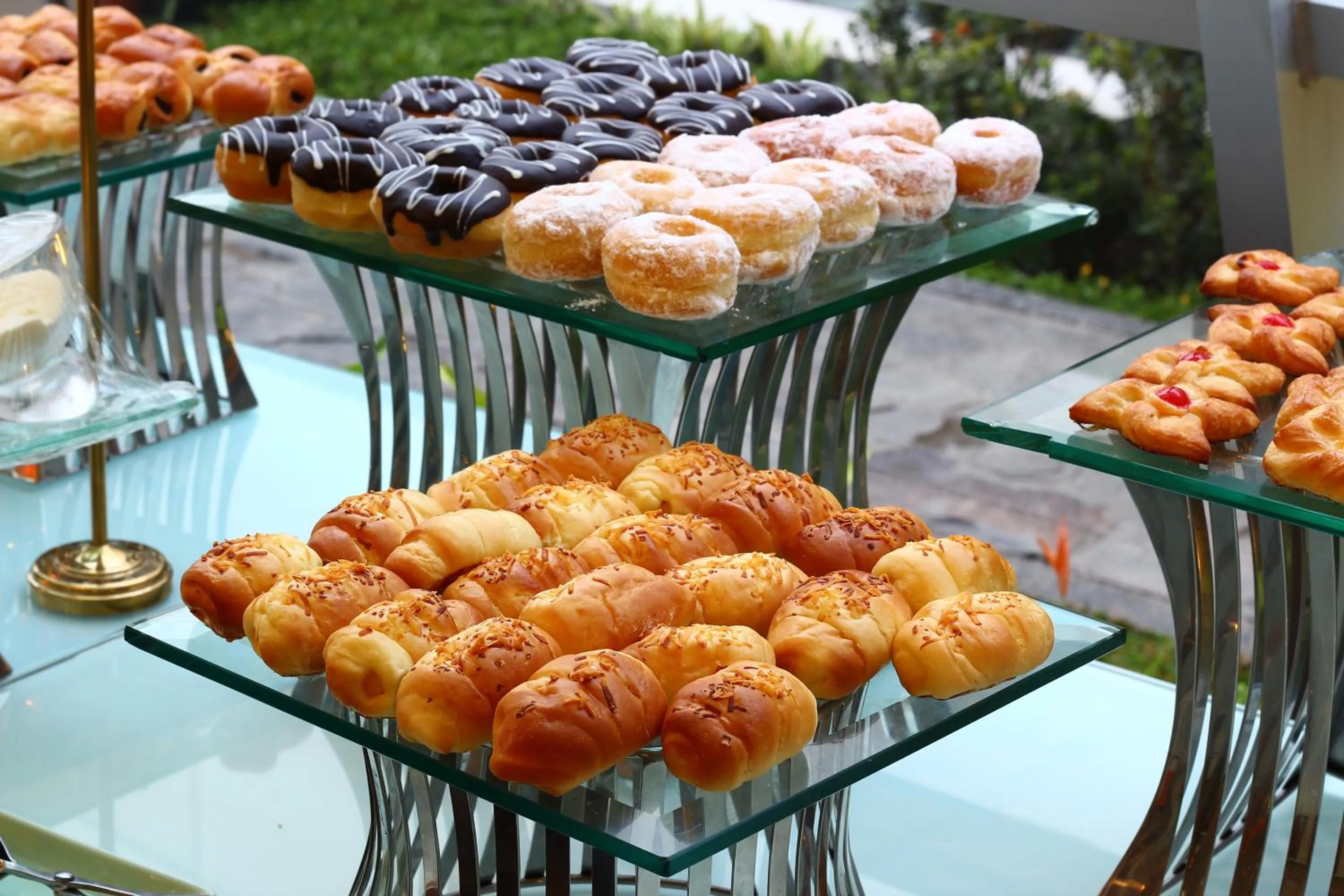 Breakfast in HARRIS Hotel & Convention Festival Citylink Bandung