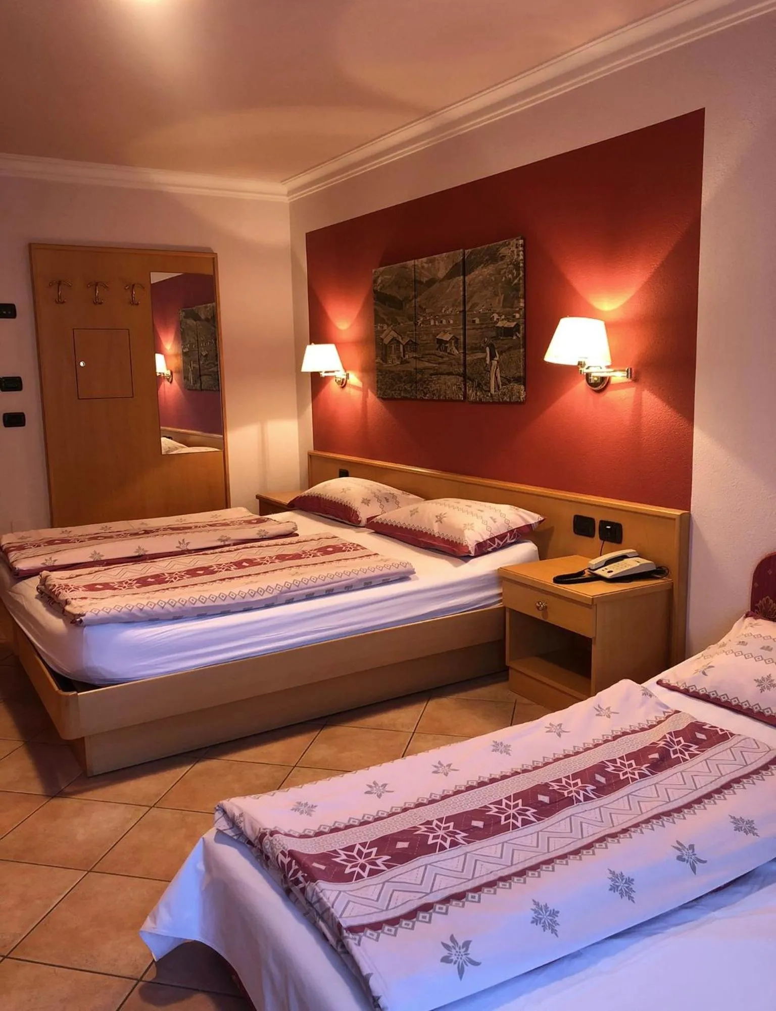 Bedroom, Bed in Hotel Garni Rin Da Rin
