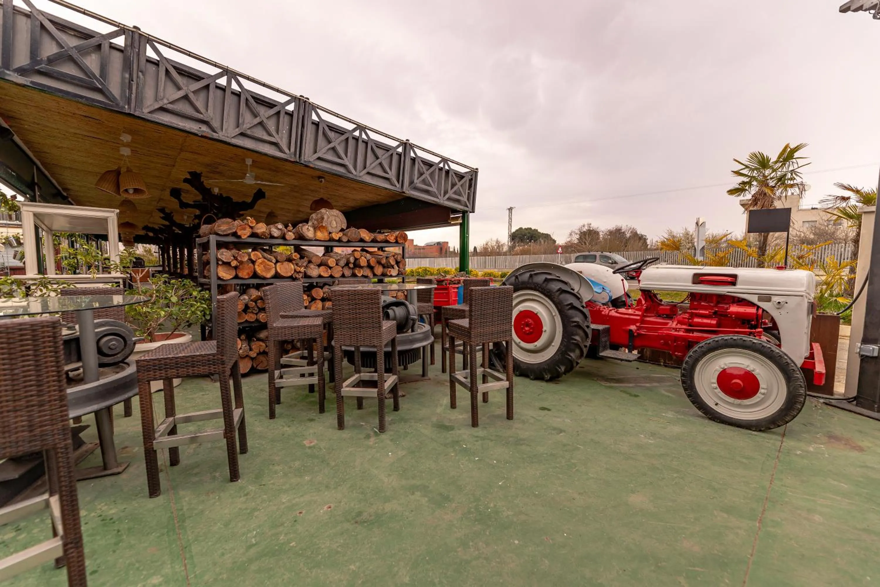 Restaurant/places to eat in Nastasi Hotel & Spa