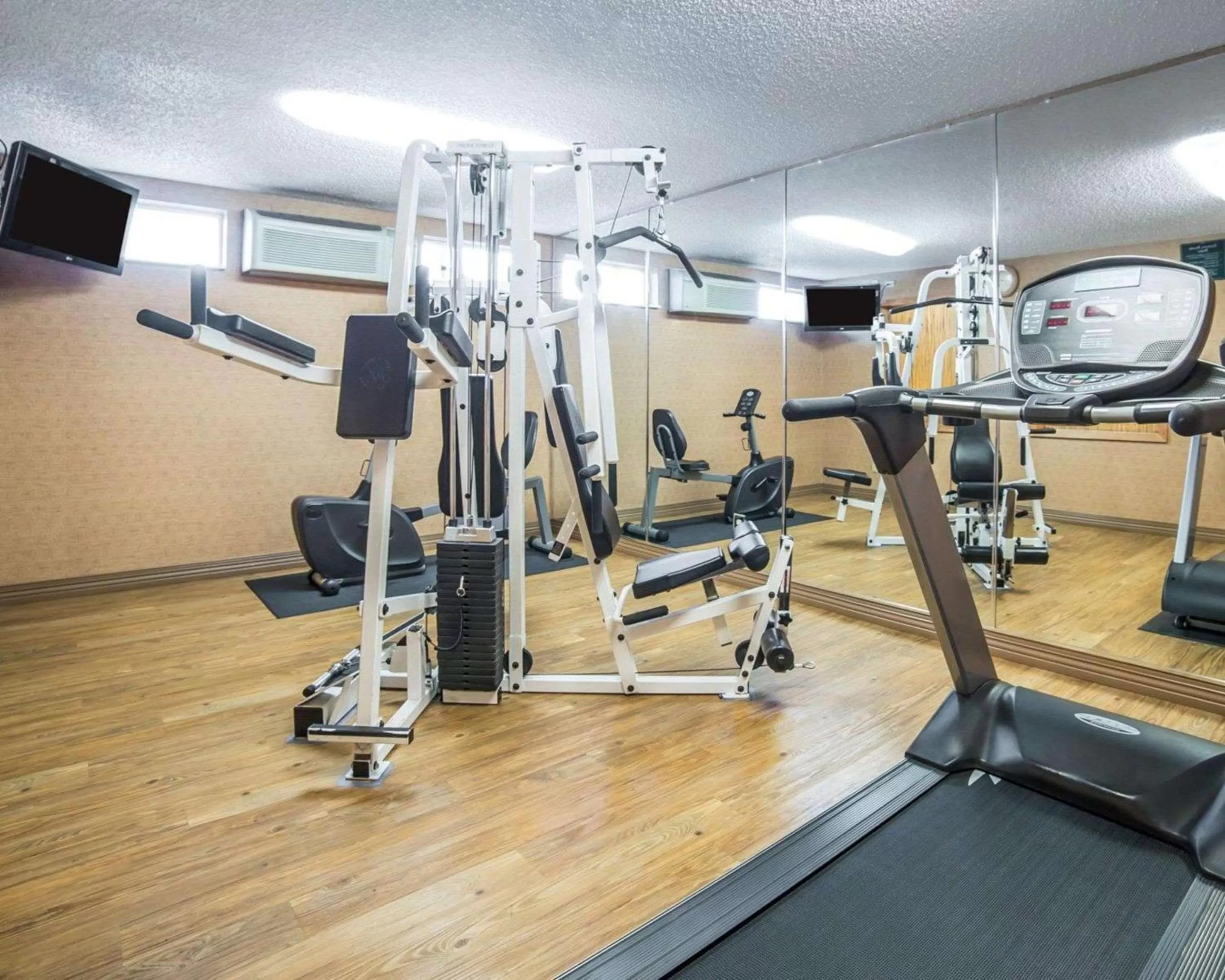 Fitness centre/facilities in Quality Inn & Suites Casper near Event Center