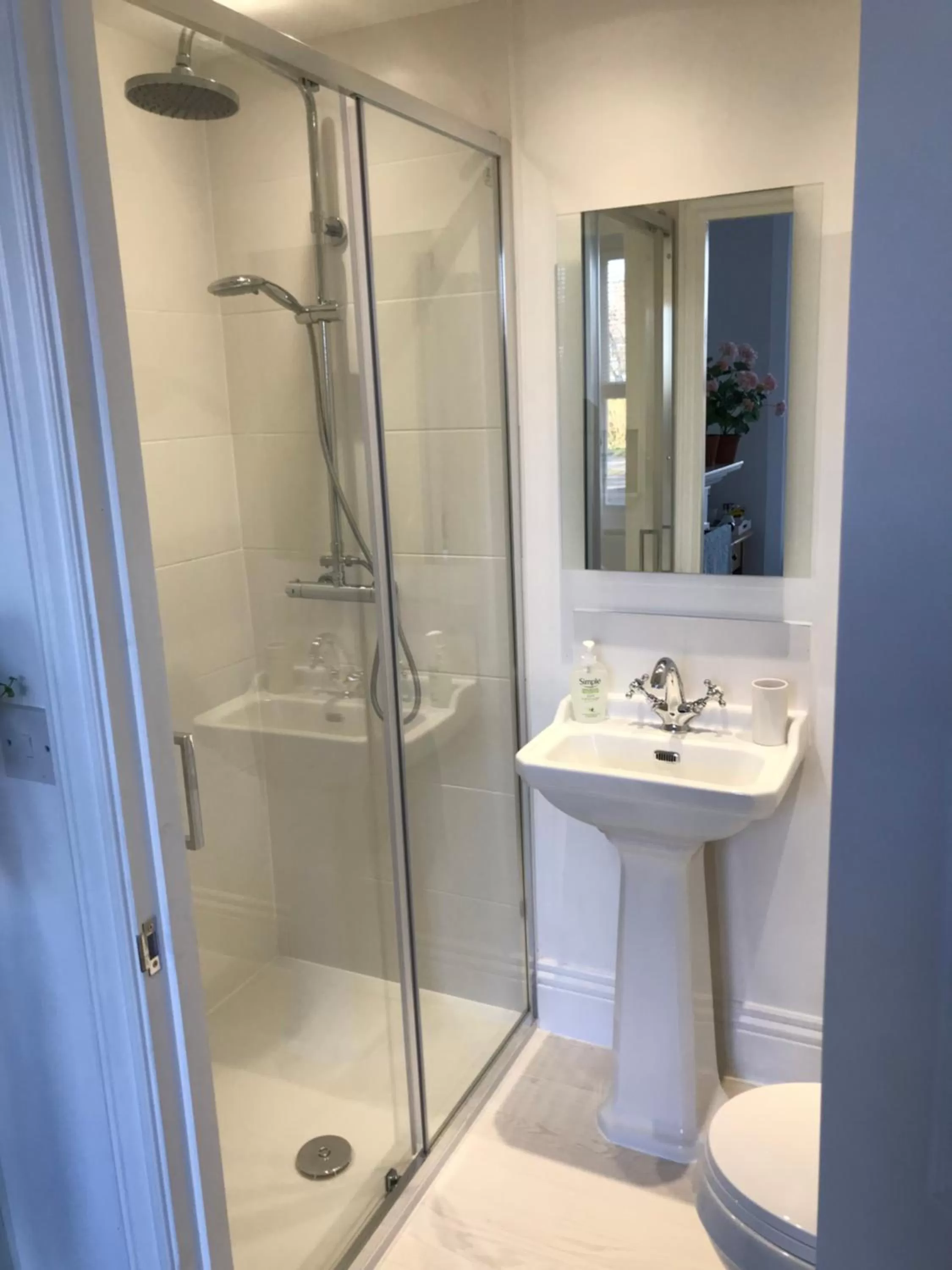 Shower in Poplars Farm