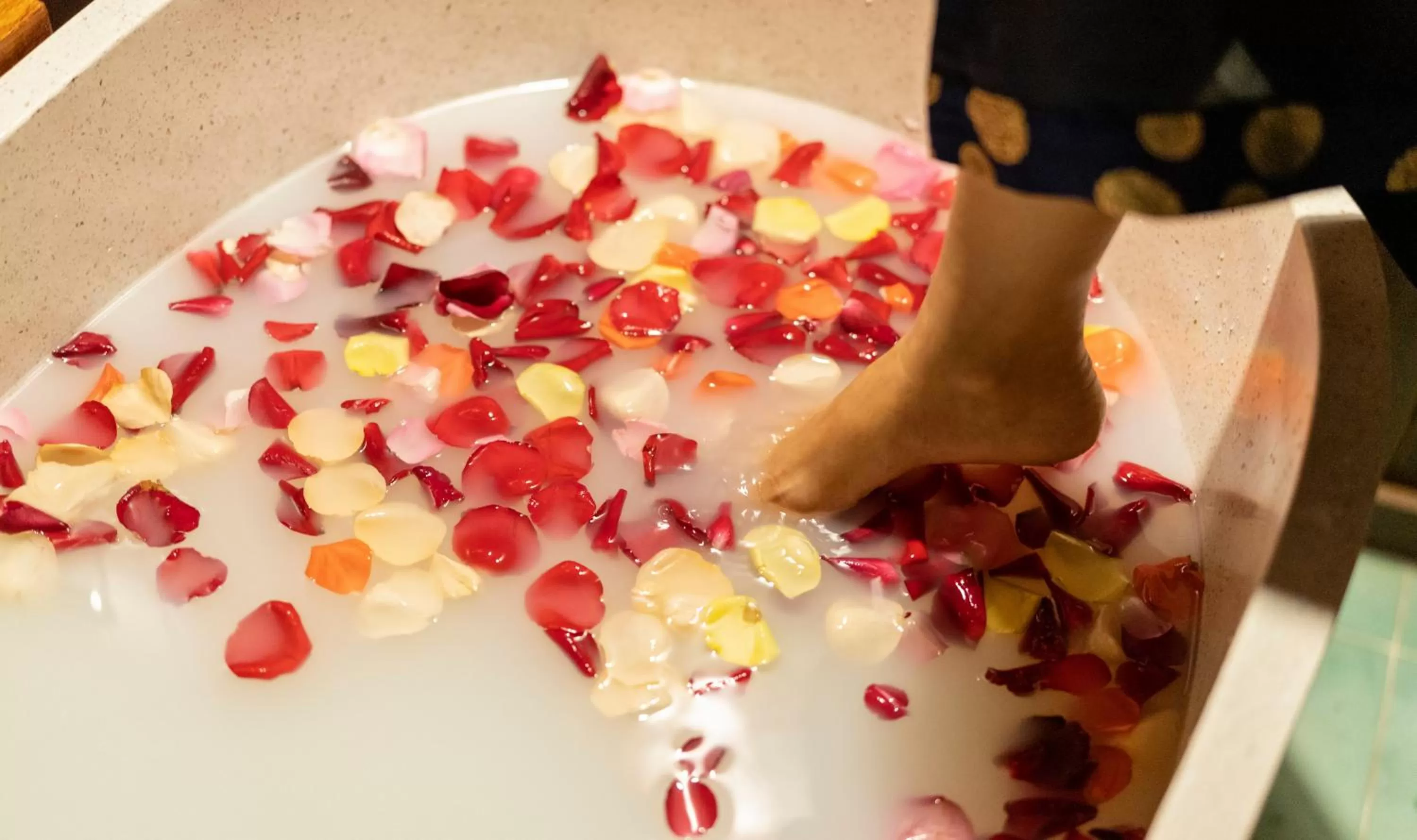 Bath in Zest Resort & Spa Hoi An