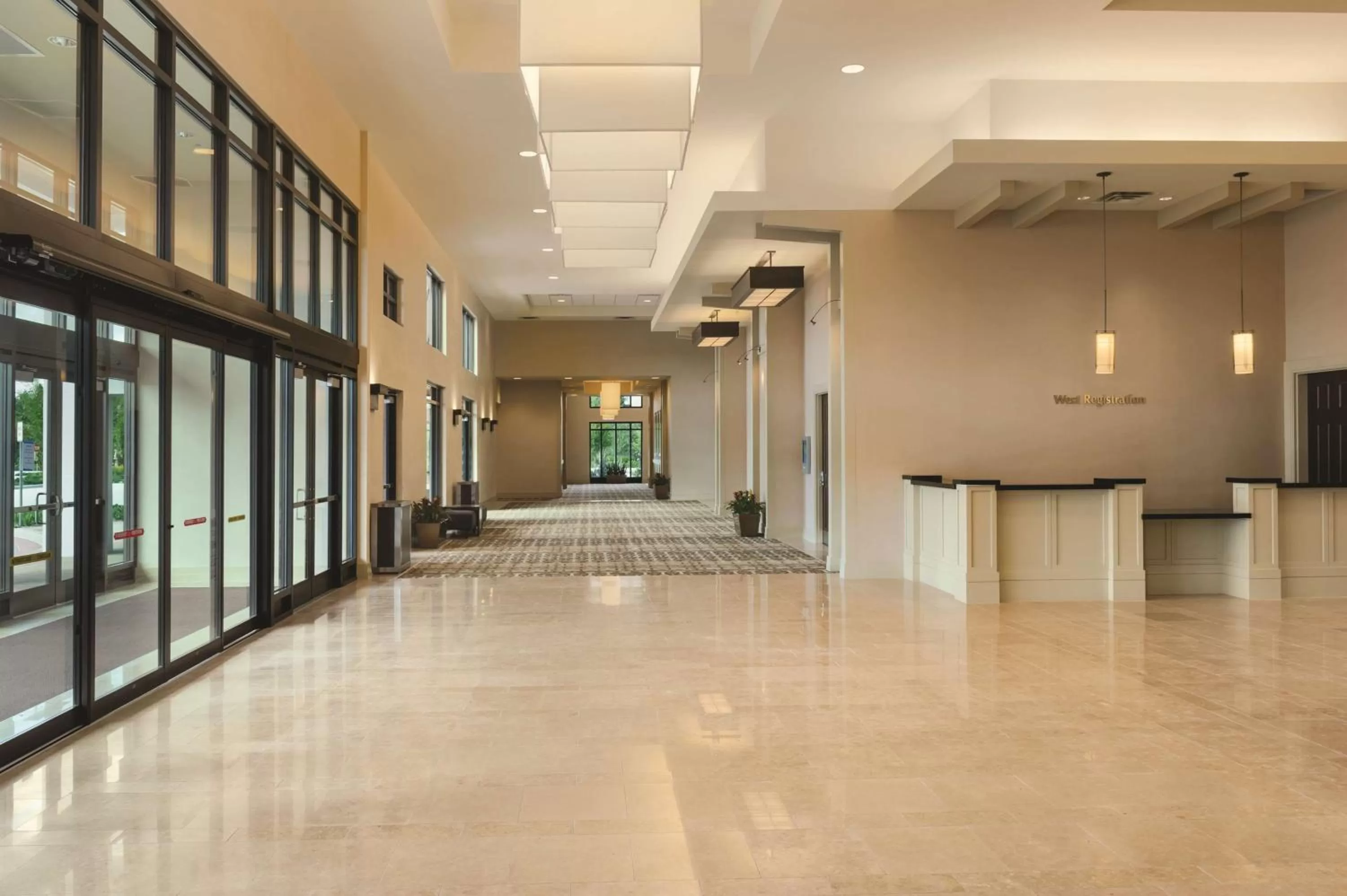 Lobby or reception in Embassy Suites by Hilton Orlando Lake Buena Vista South
