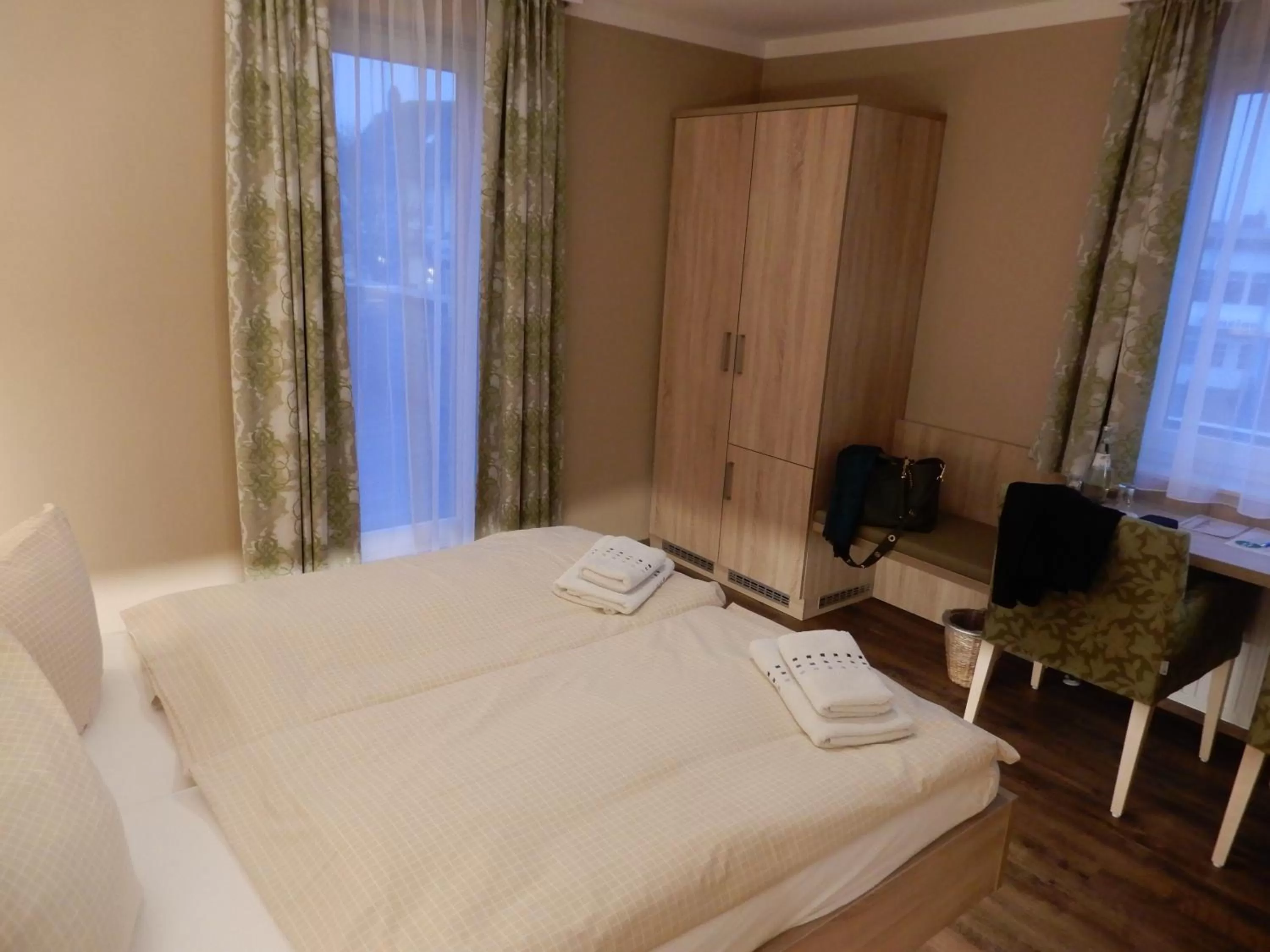 Decorative detail, Bed in Hotel Pension Am Hafen