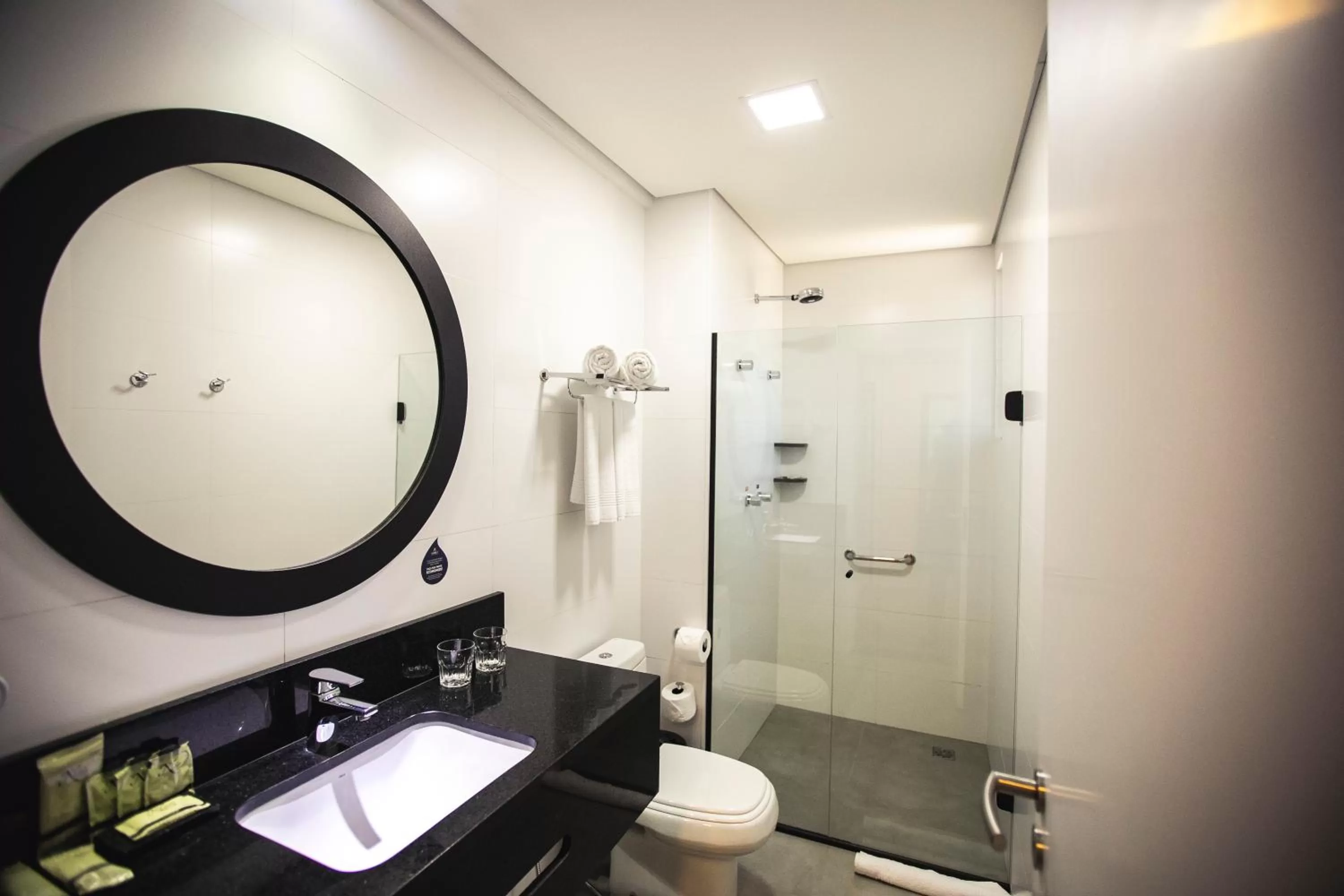 Bathroom in Transamerica Executive Maringá