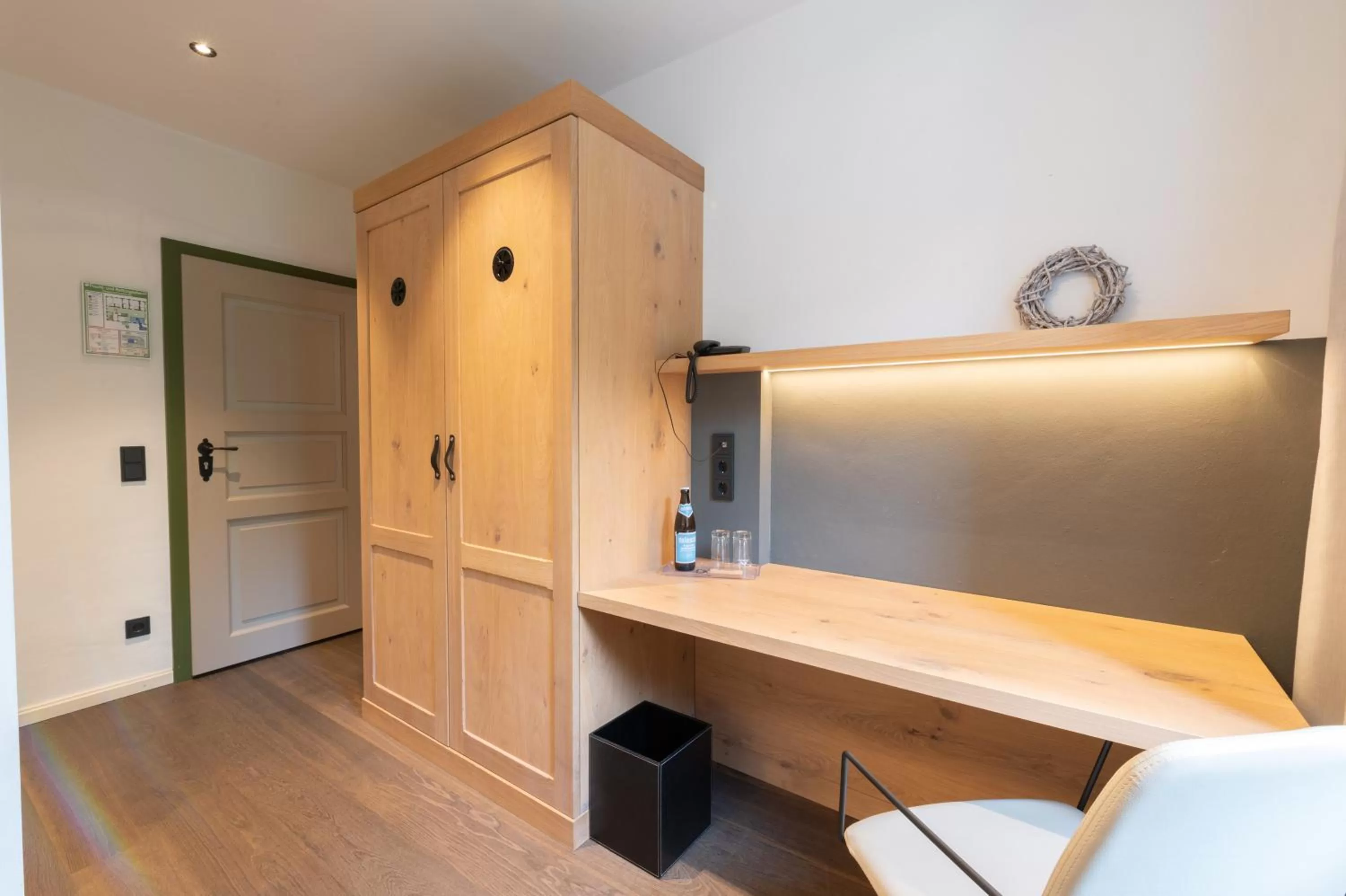 Photo of the whole room in LANDHOTEL ALTE ZOLLSTATION- Historical Building