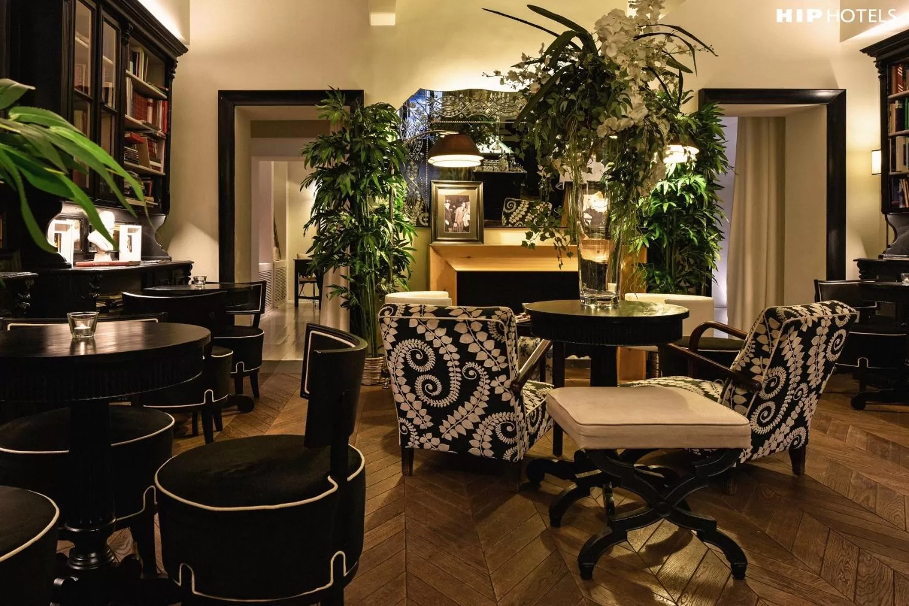 Library in Cellai Hotel Florence