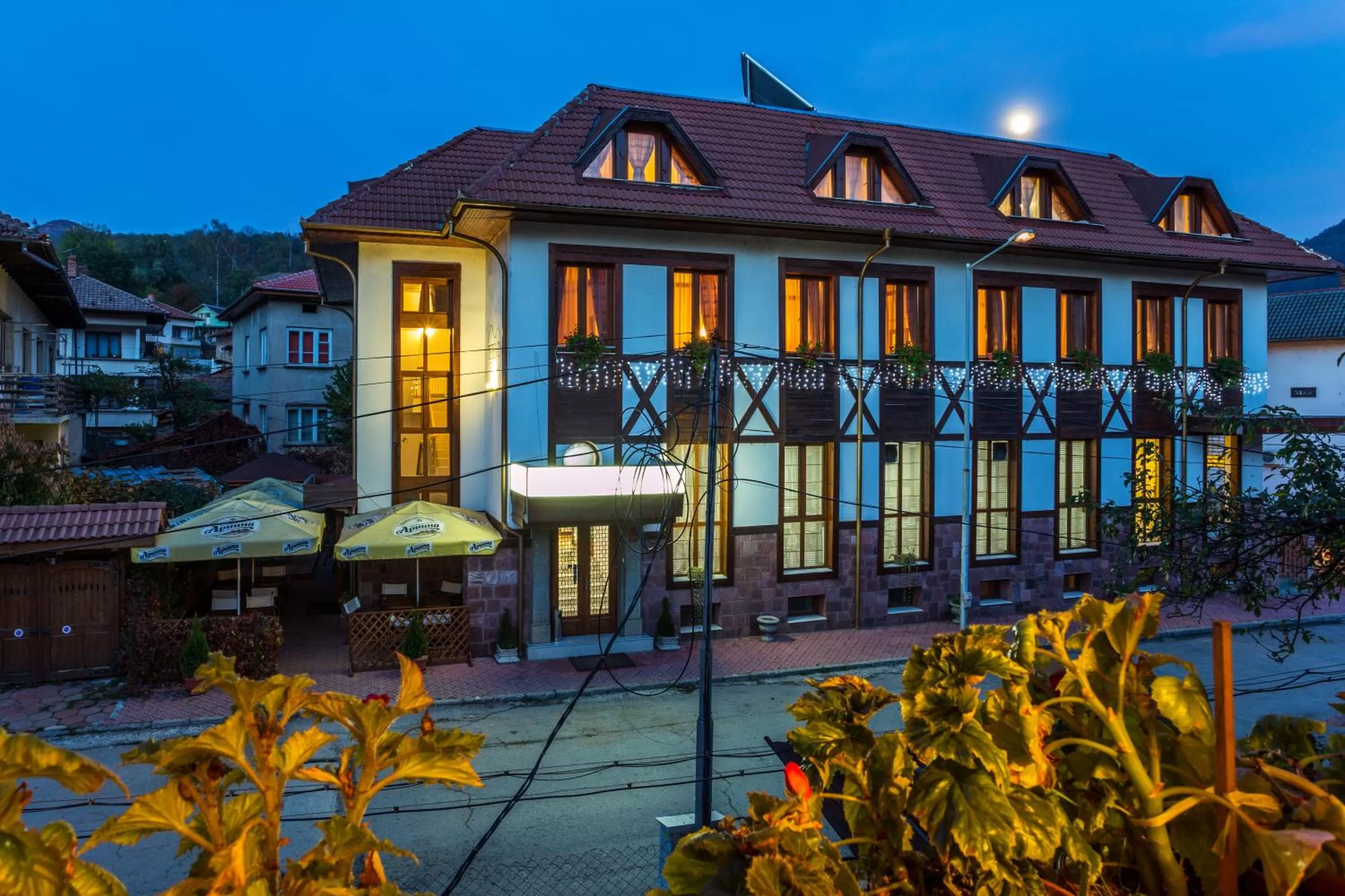 Facade/entrance, Property Building in Family Hotel Teteven
