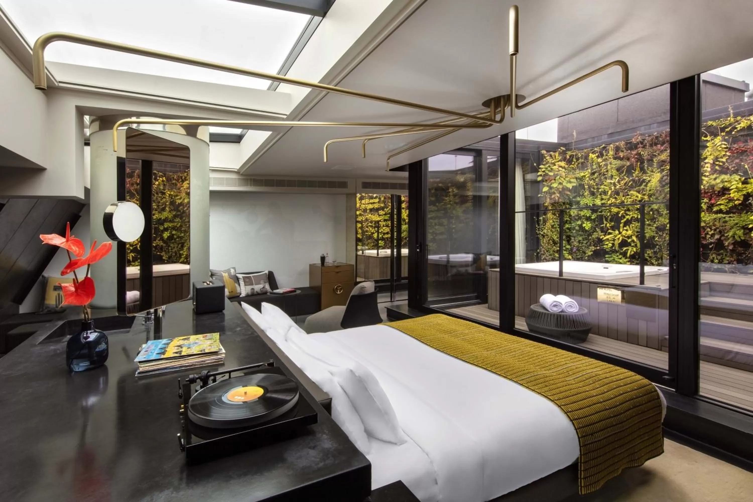 Photo of the whole room, Bed in W Amsterdam