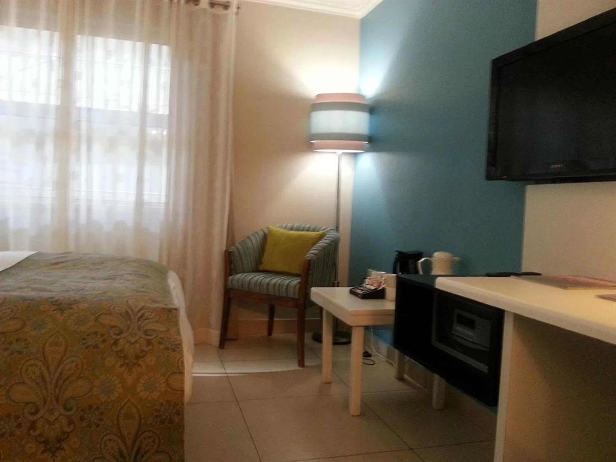 TV and multimedia, Bed in Peermont Metcourt Hotel