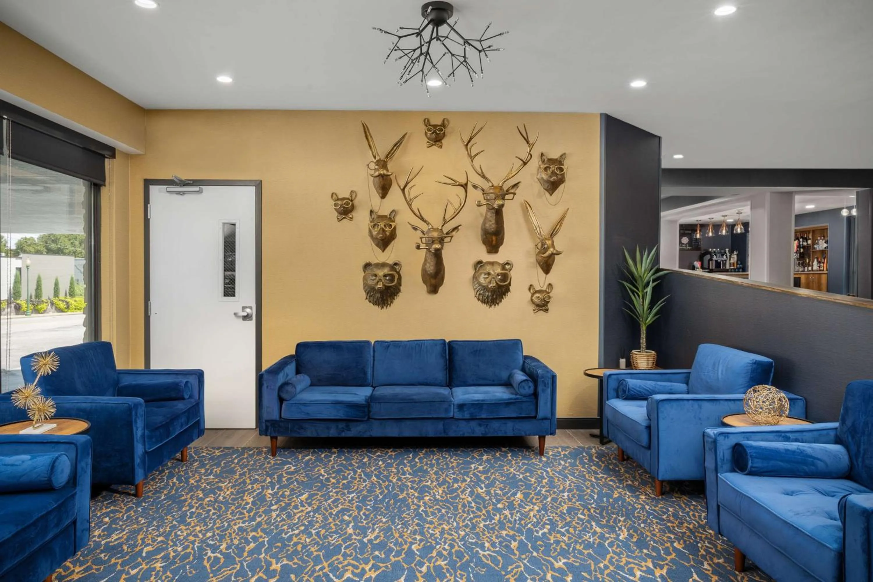 Lobby or reception in Hotel Westport Kansas City, Tapestry Collection by Hilton