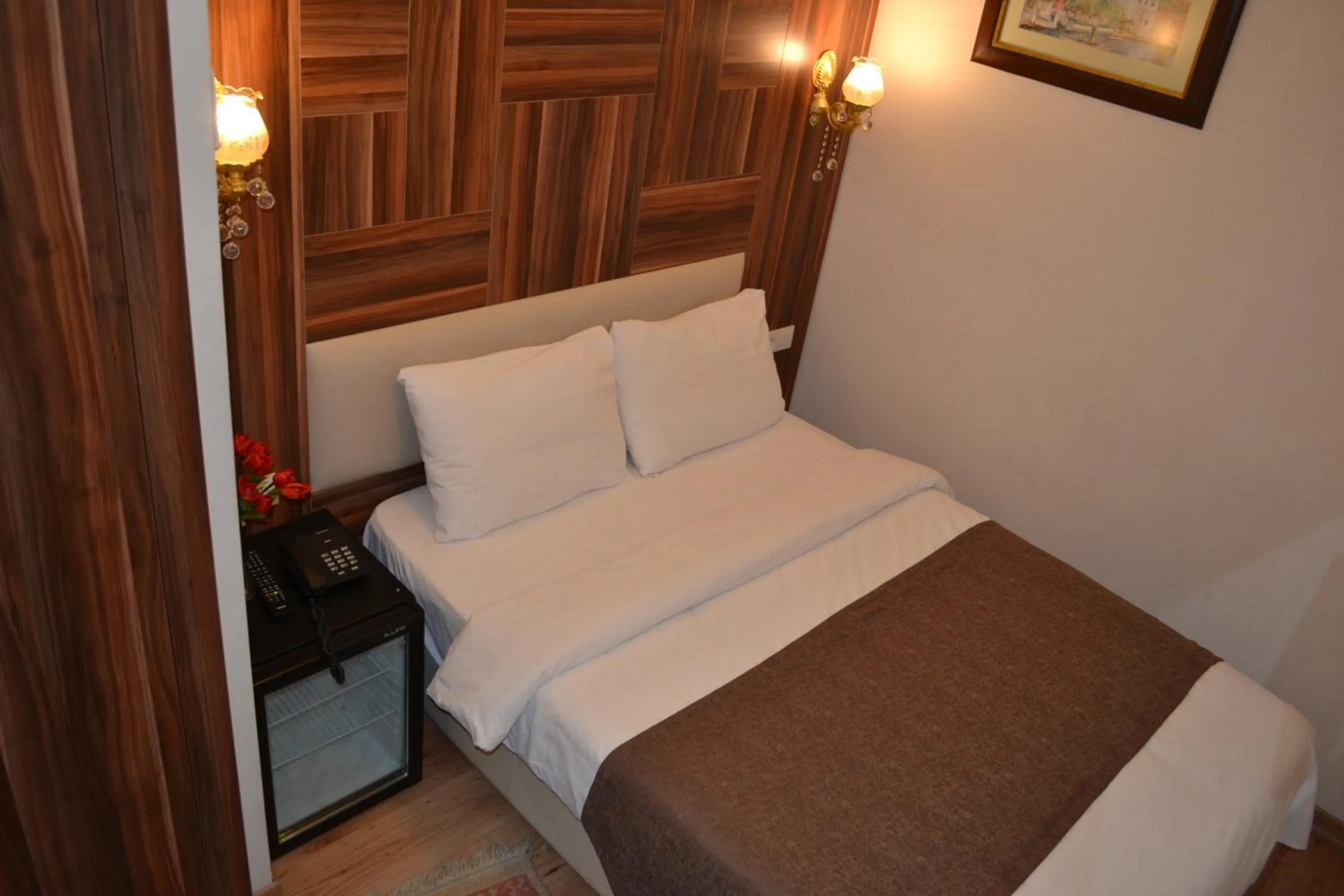 Bedroom, Bed in New Fatih Hotel