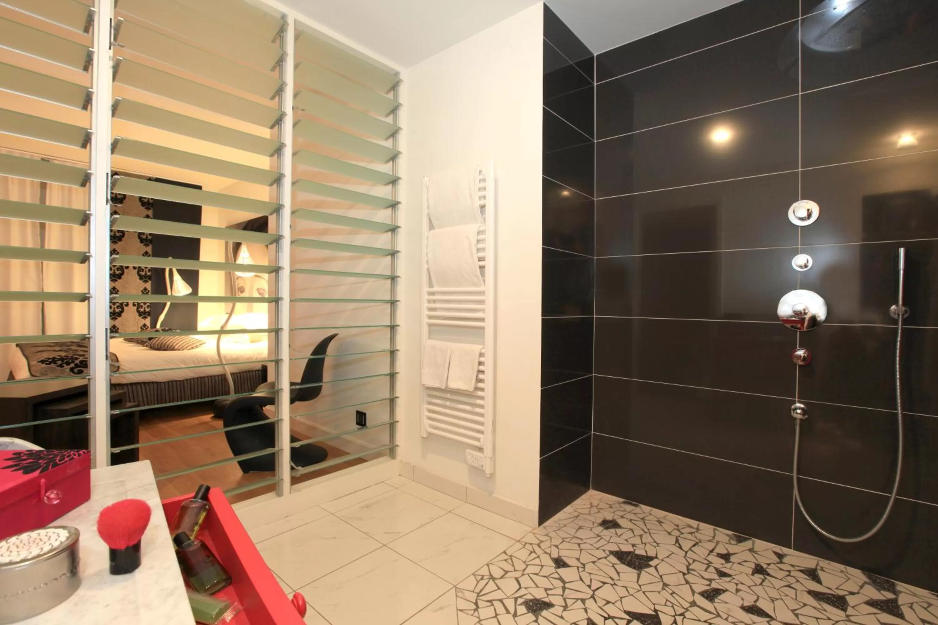 Deluxe Double or Twin Room in Maison Decoret - Relais & Châteaux