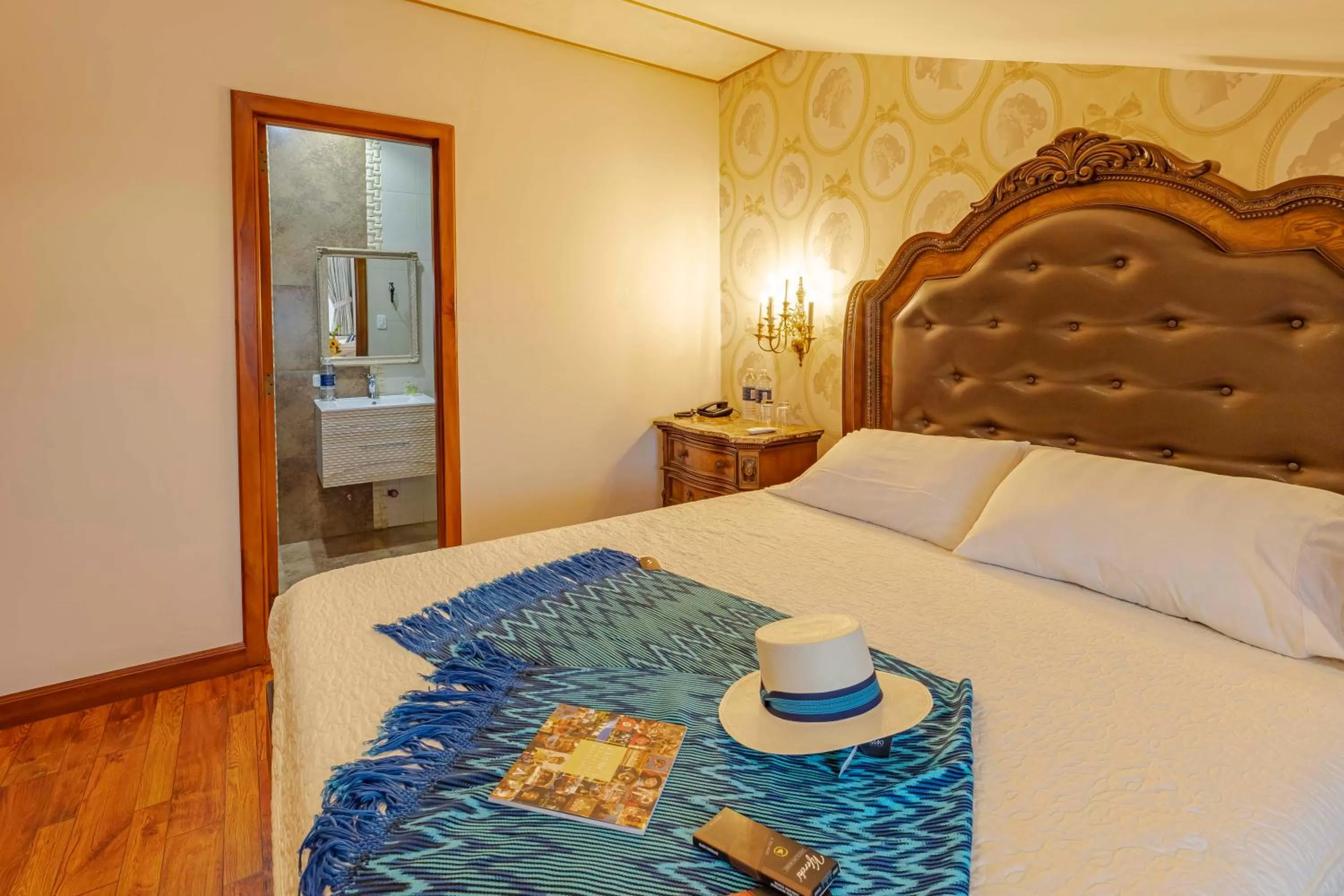 Bed in Hotel Azul de la Plaza by Chat Noir