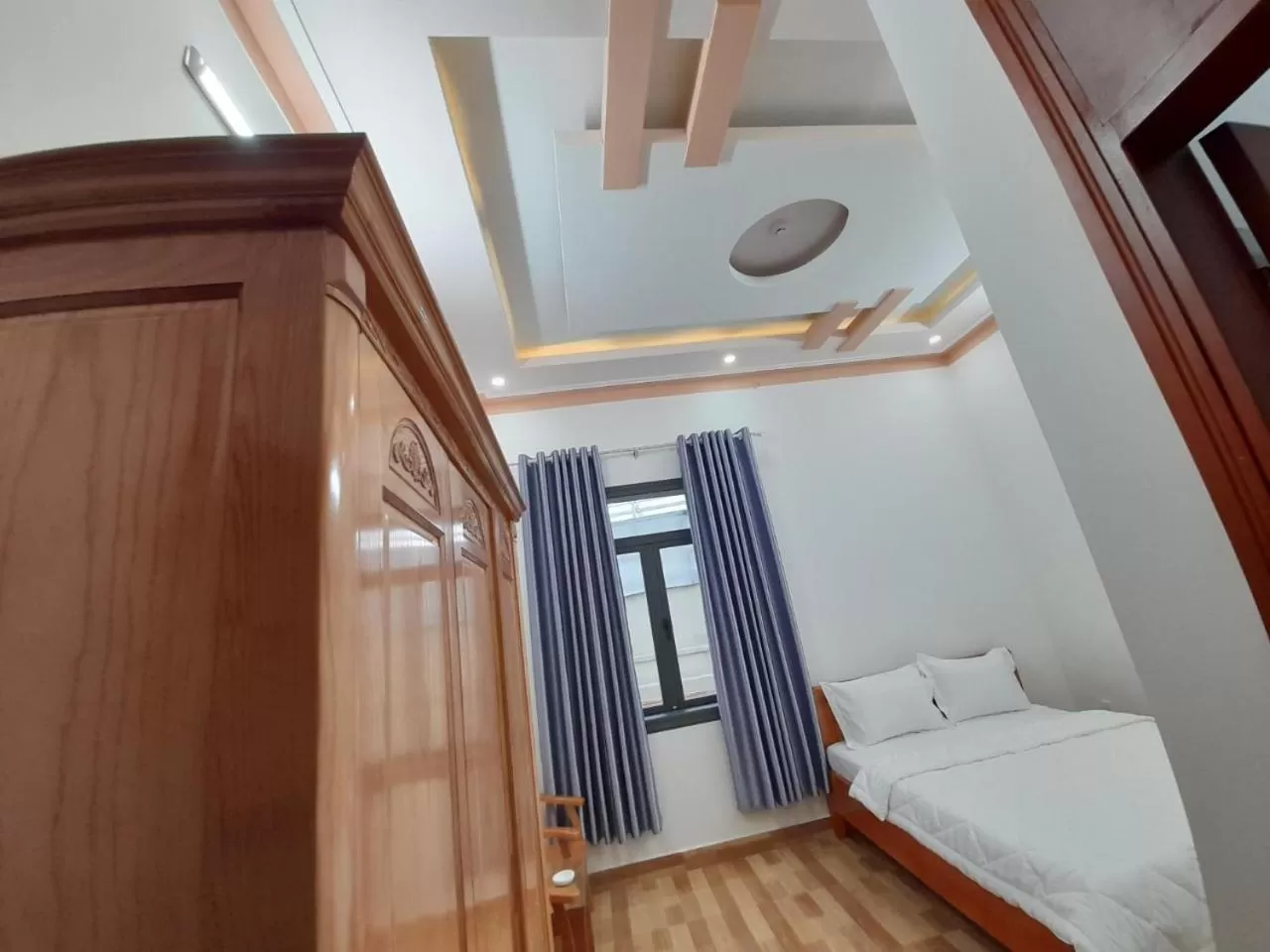 Khách sạn Nguyên Long