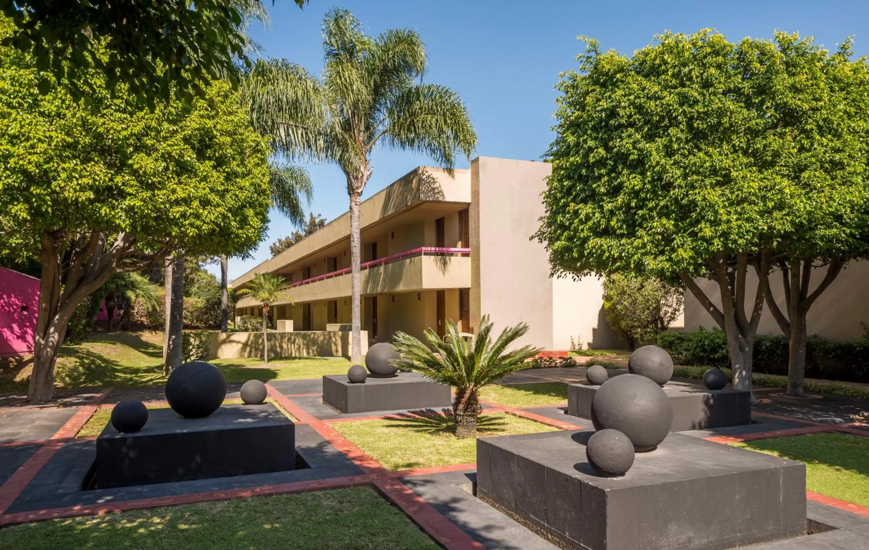 Restaurant/places to eat in Camino Real Guadalajara