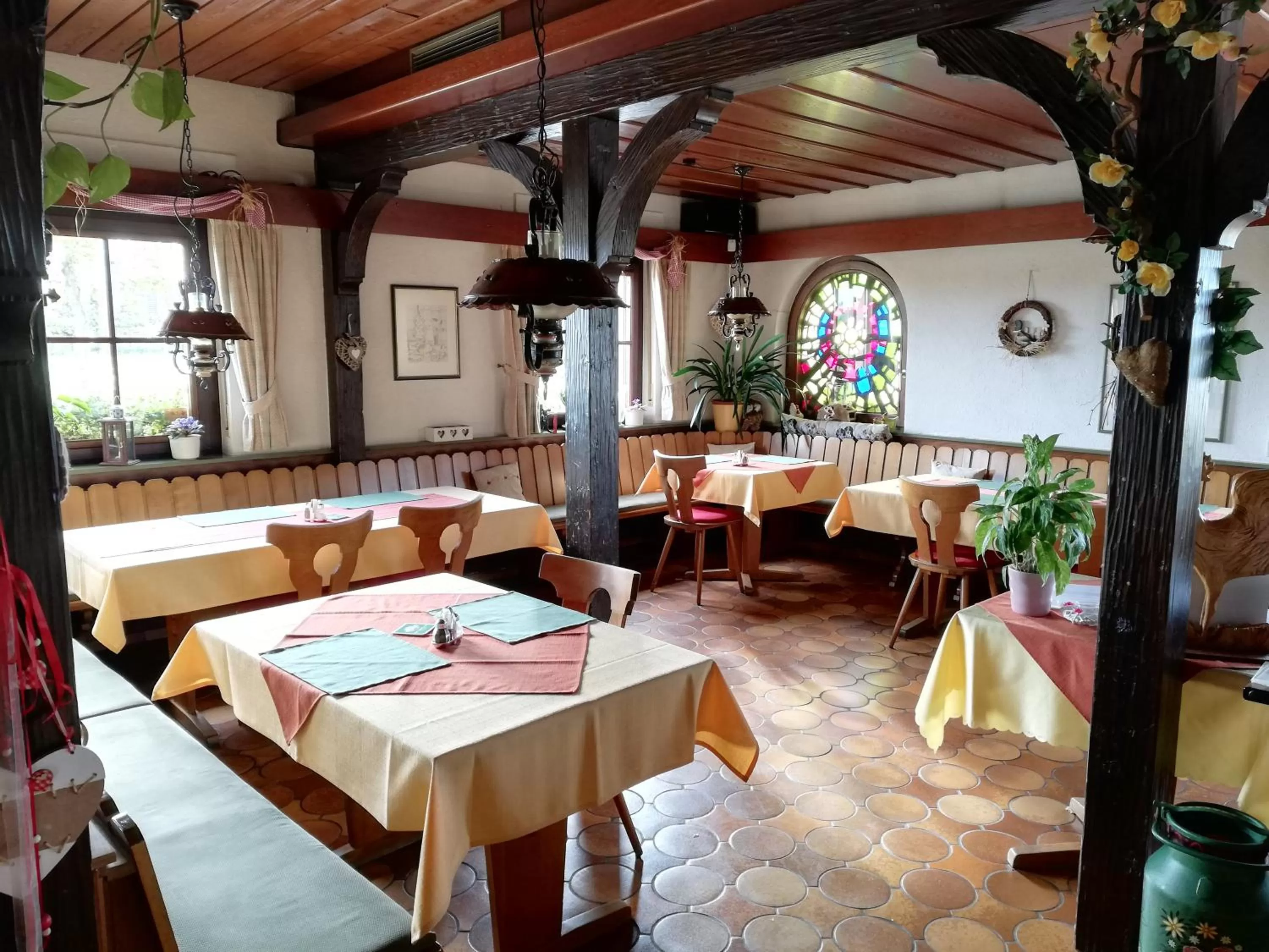 Restaurant/places to eat in Hotel Landgasthof Ratz
