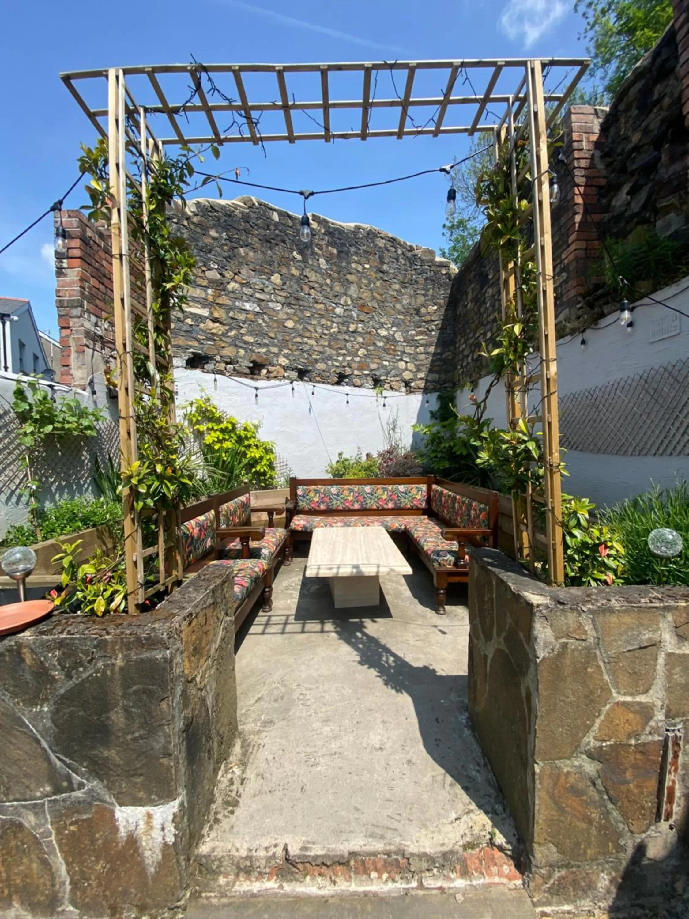 Garden in The Tiger Inn