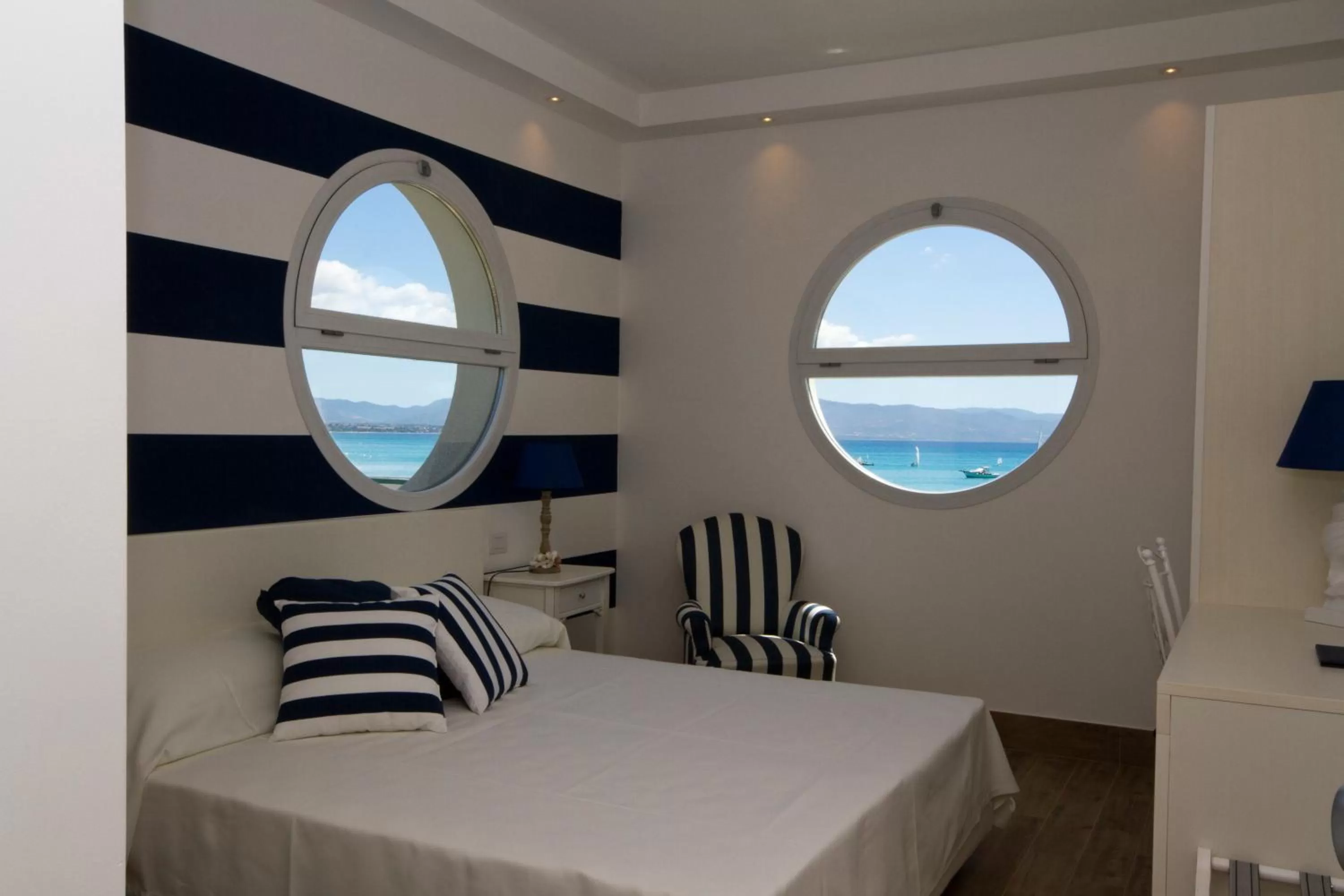 Bedroom, Bed in Hotel Nautilus