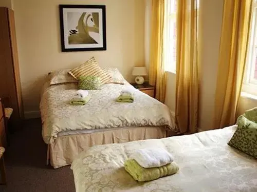 Twin Room with Private Bathroom - single occupancy in The Liver View Twin Room with Private Bathroom - single occupancy in The Liver View