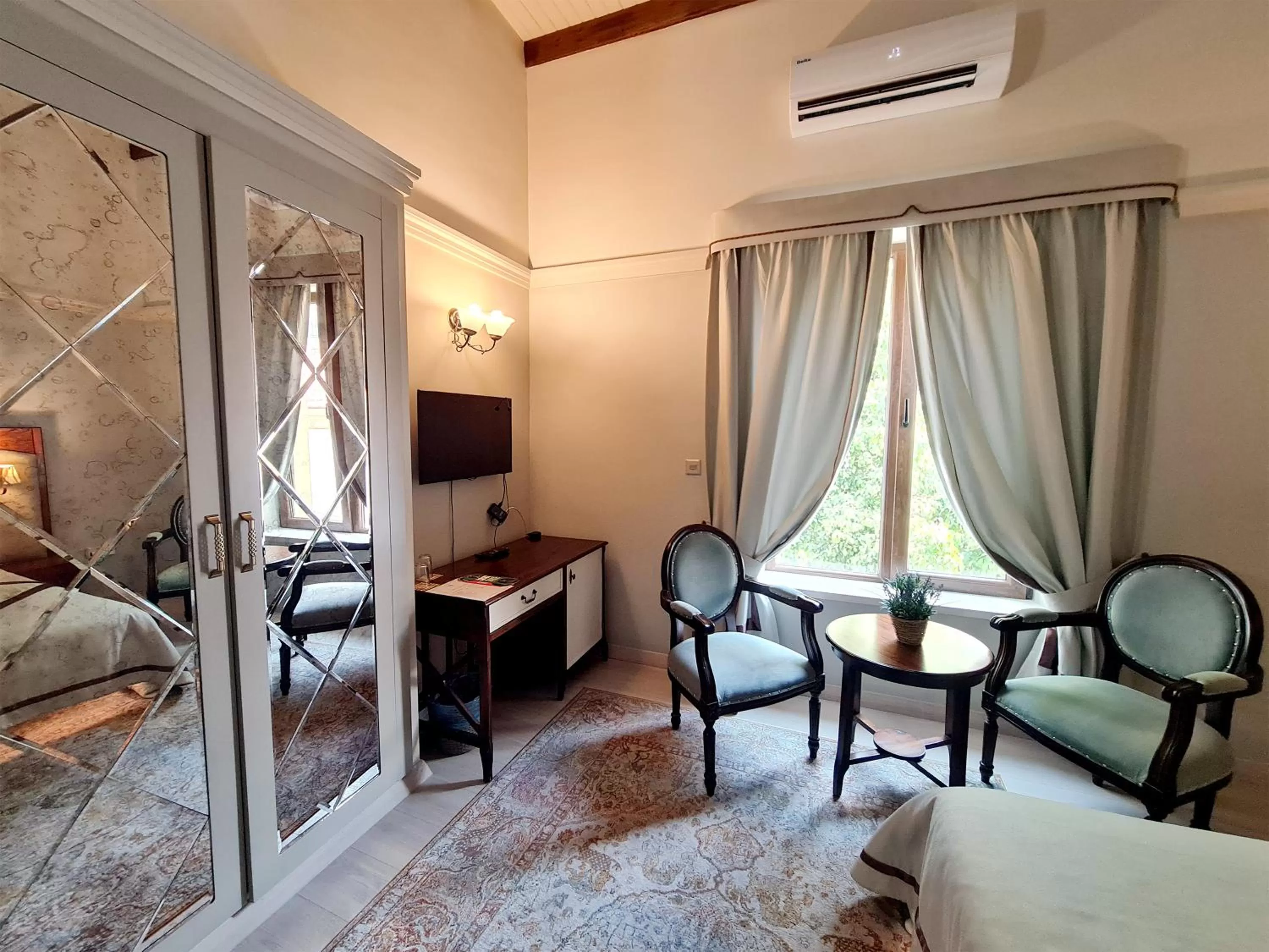 Photo of the whole room, Seating Area in SOFIA BOUTIQUE HOTEL