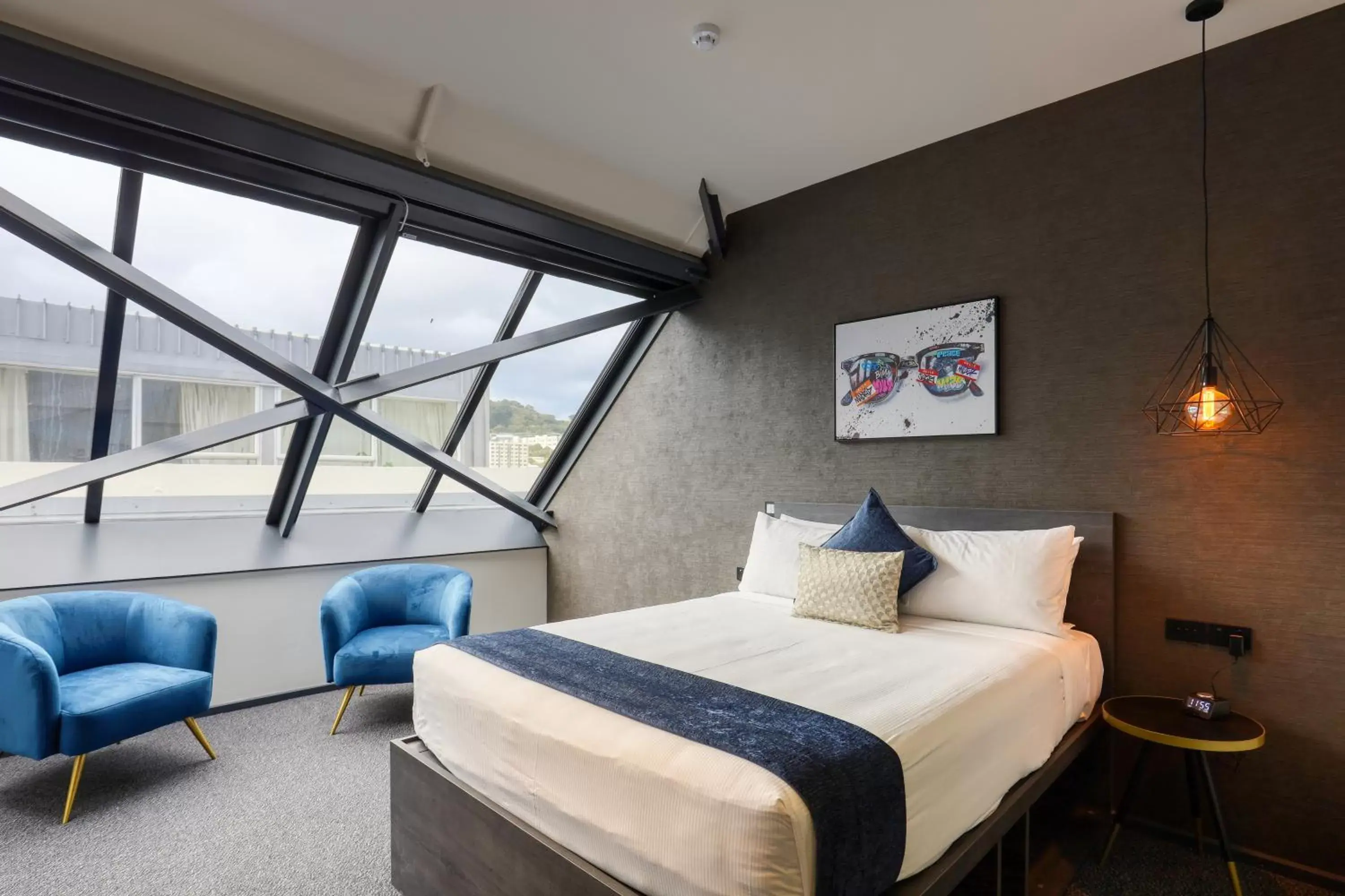 Business Queen Room in Microtel by Wyndham Wellington Business Queen Room in Microtel by Wyndham Wellington