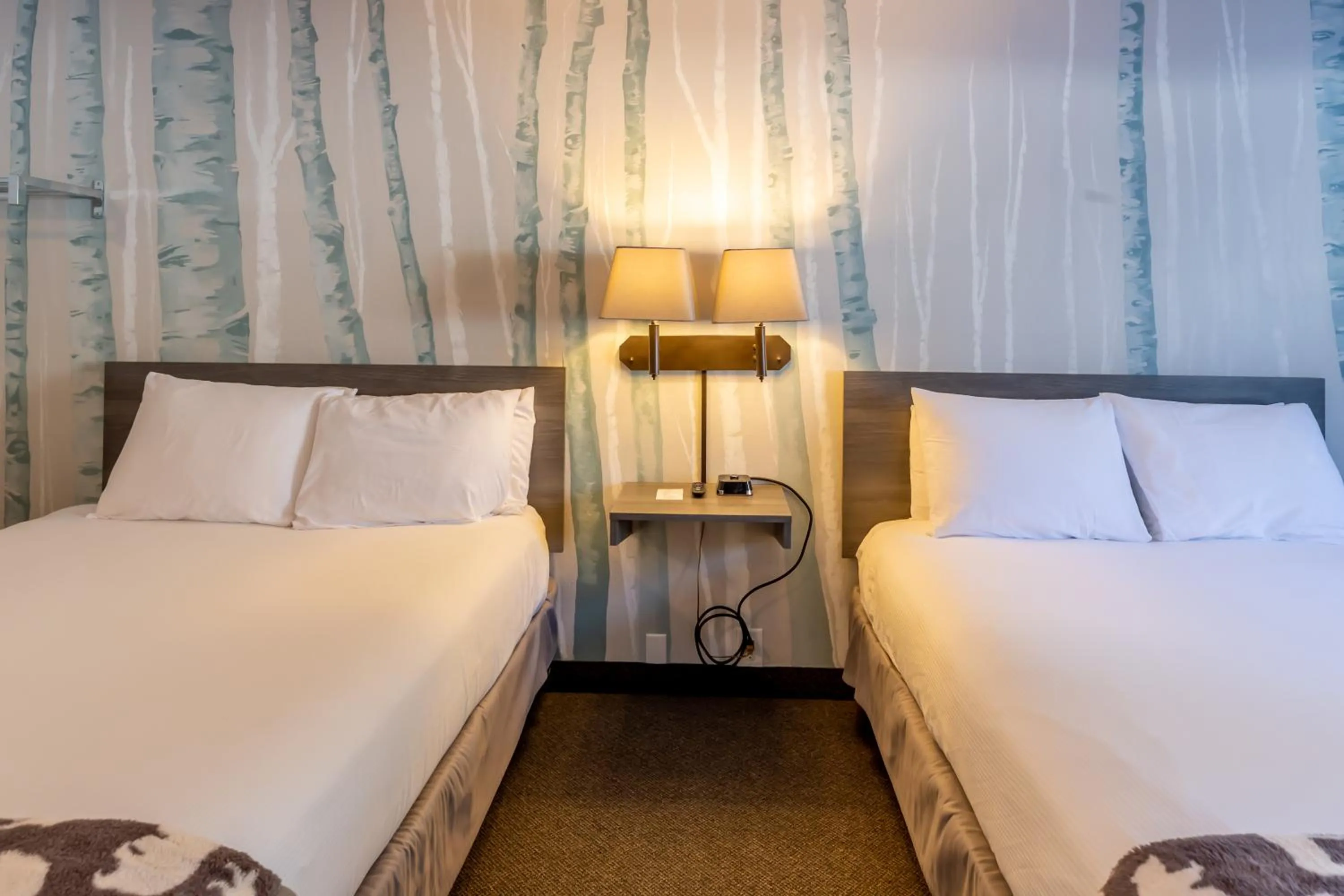 Bed in Mountain Inn at Lutsen