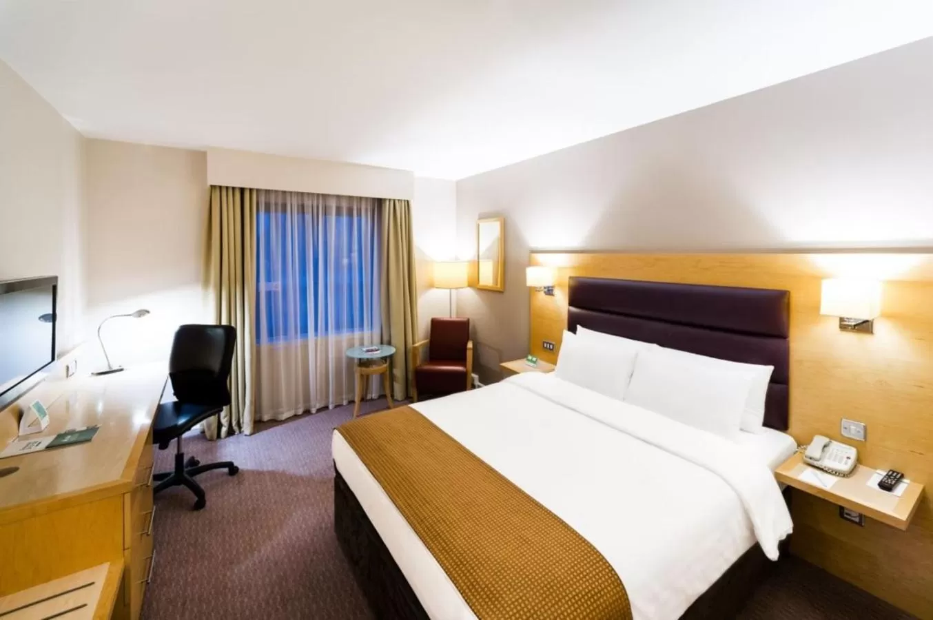 Standard Double or Twin Room in Holiday Inn London Brentford Lock, an IHG Hotel