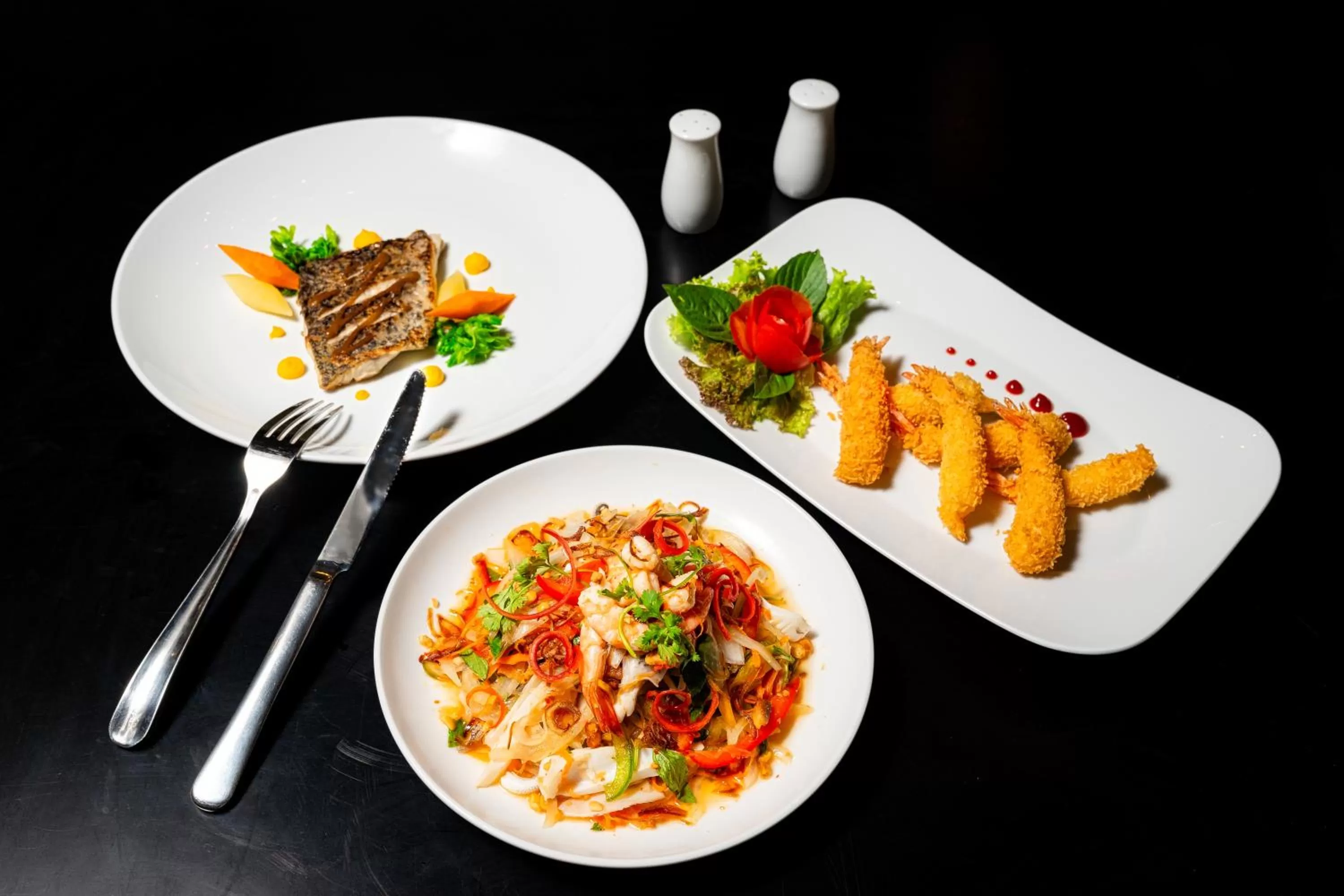 Restaurant/places to eat, Lunch and Dinner in Paralia Hotel Nha Trang