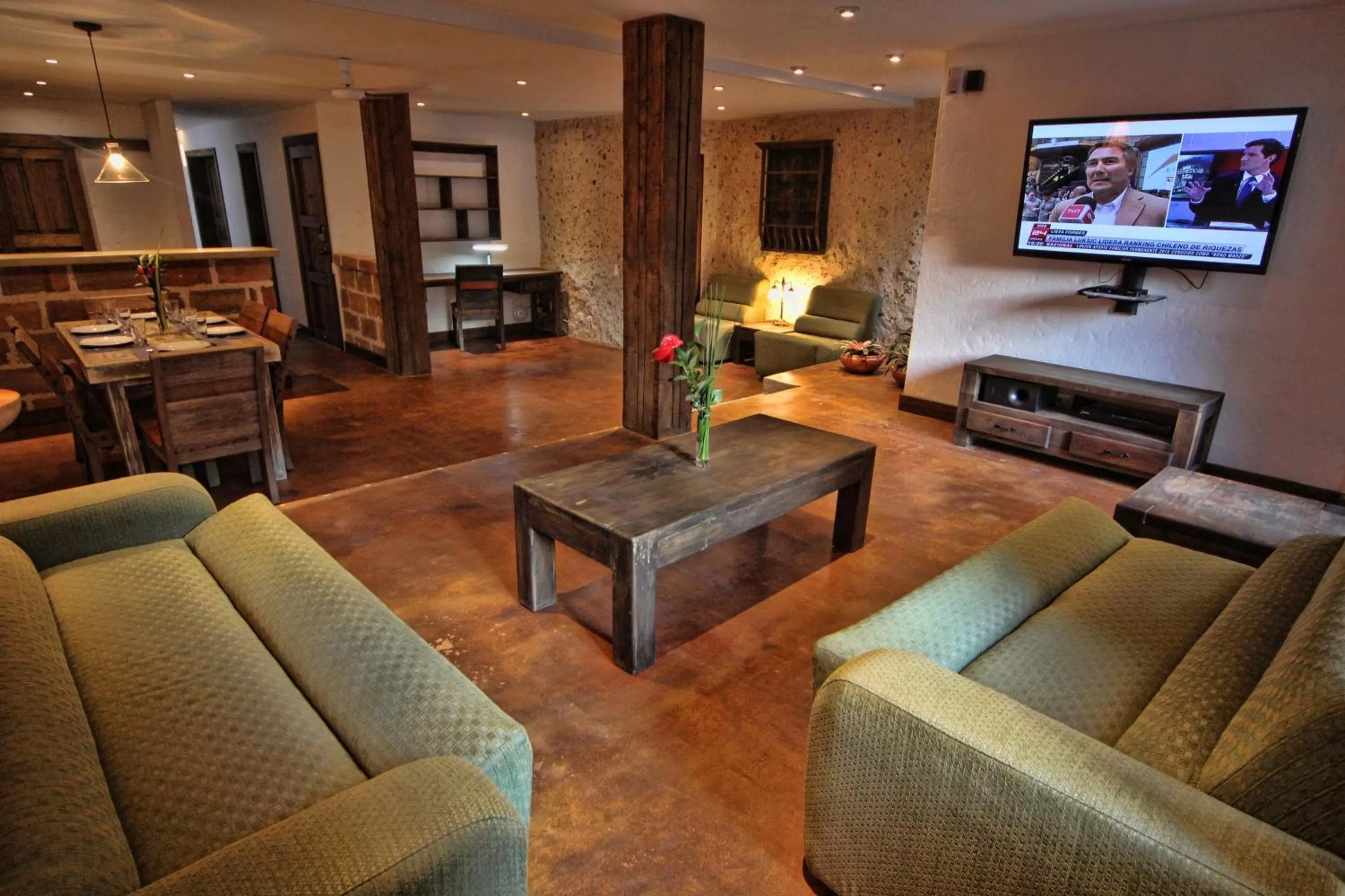 Living room, Lounge/Bar in Casa Del Reloj