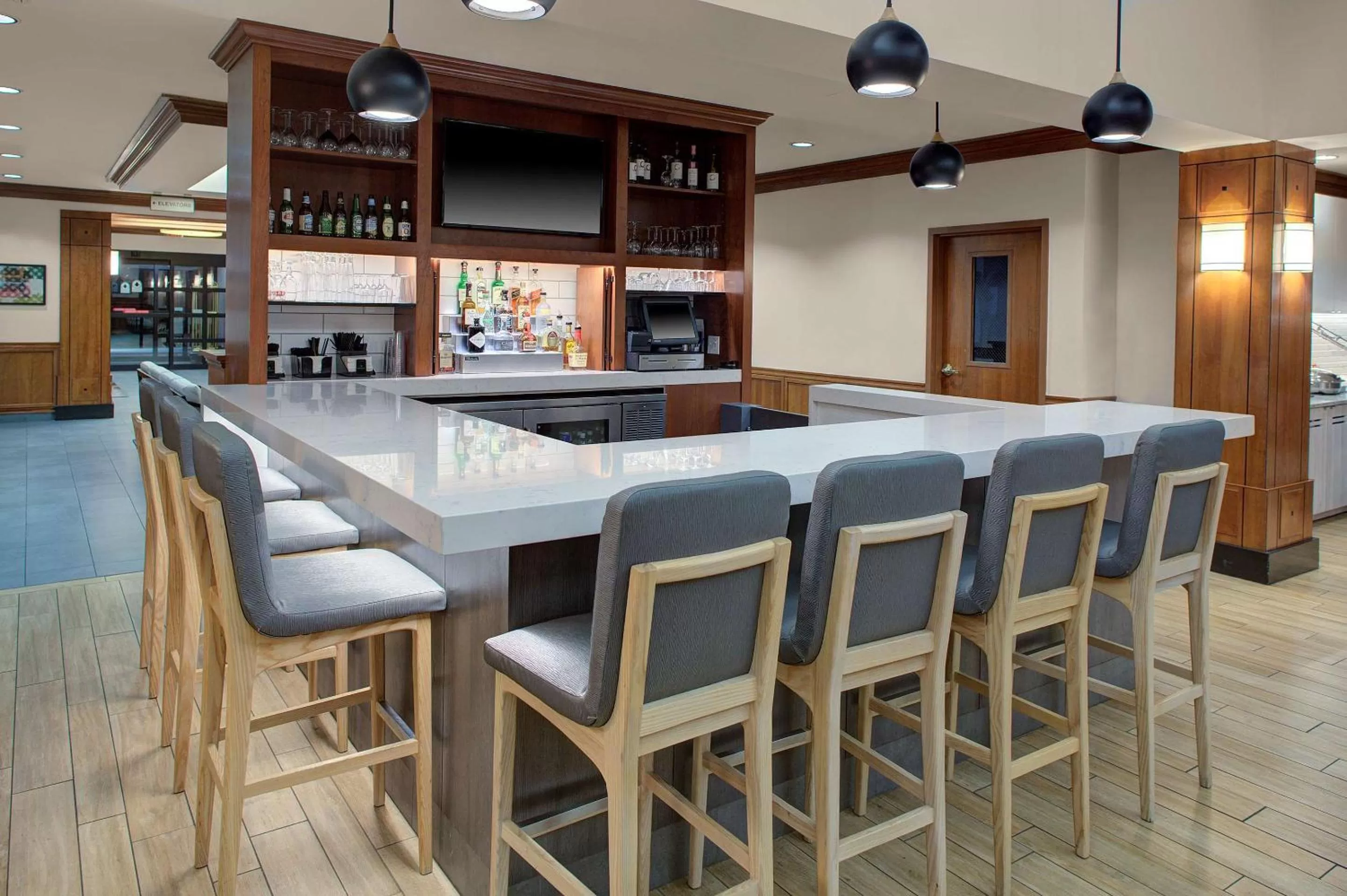 Restaurant/places to eat in Hyatt House Philadelphia/Plymouth Meeting