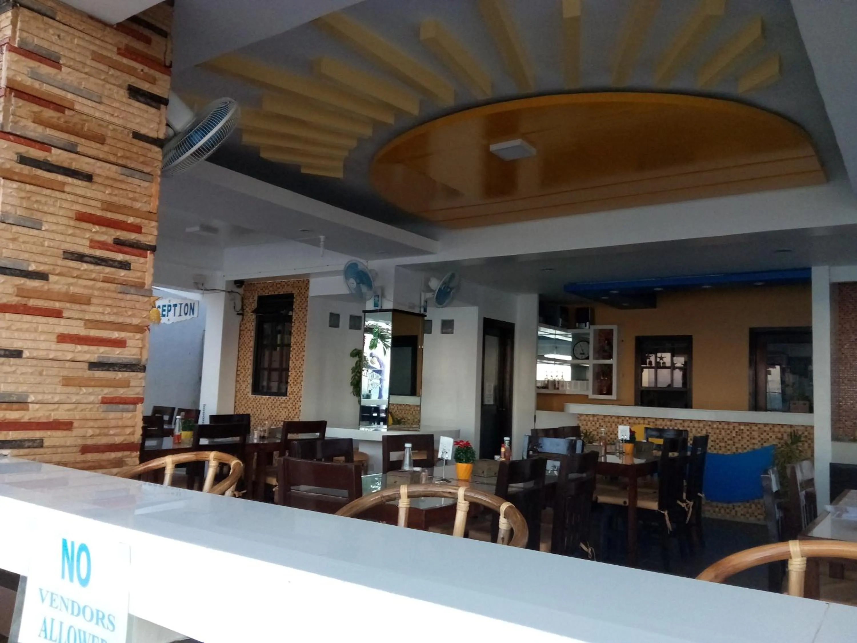 Restaurant/places to eat in Seashore Beach Resort