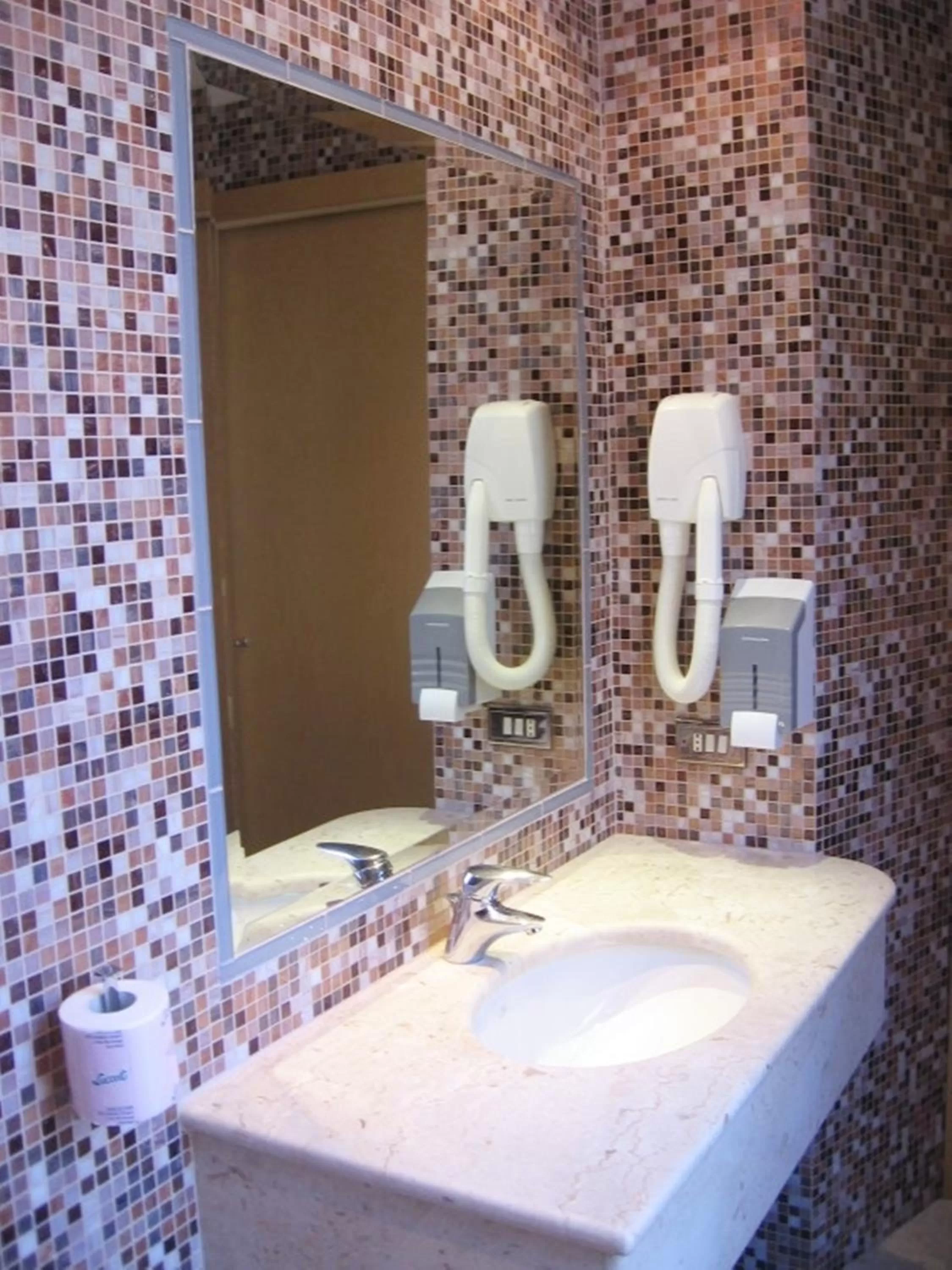 Double or Twin Room with Tour Package in Hotel Aphrodite