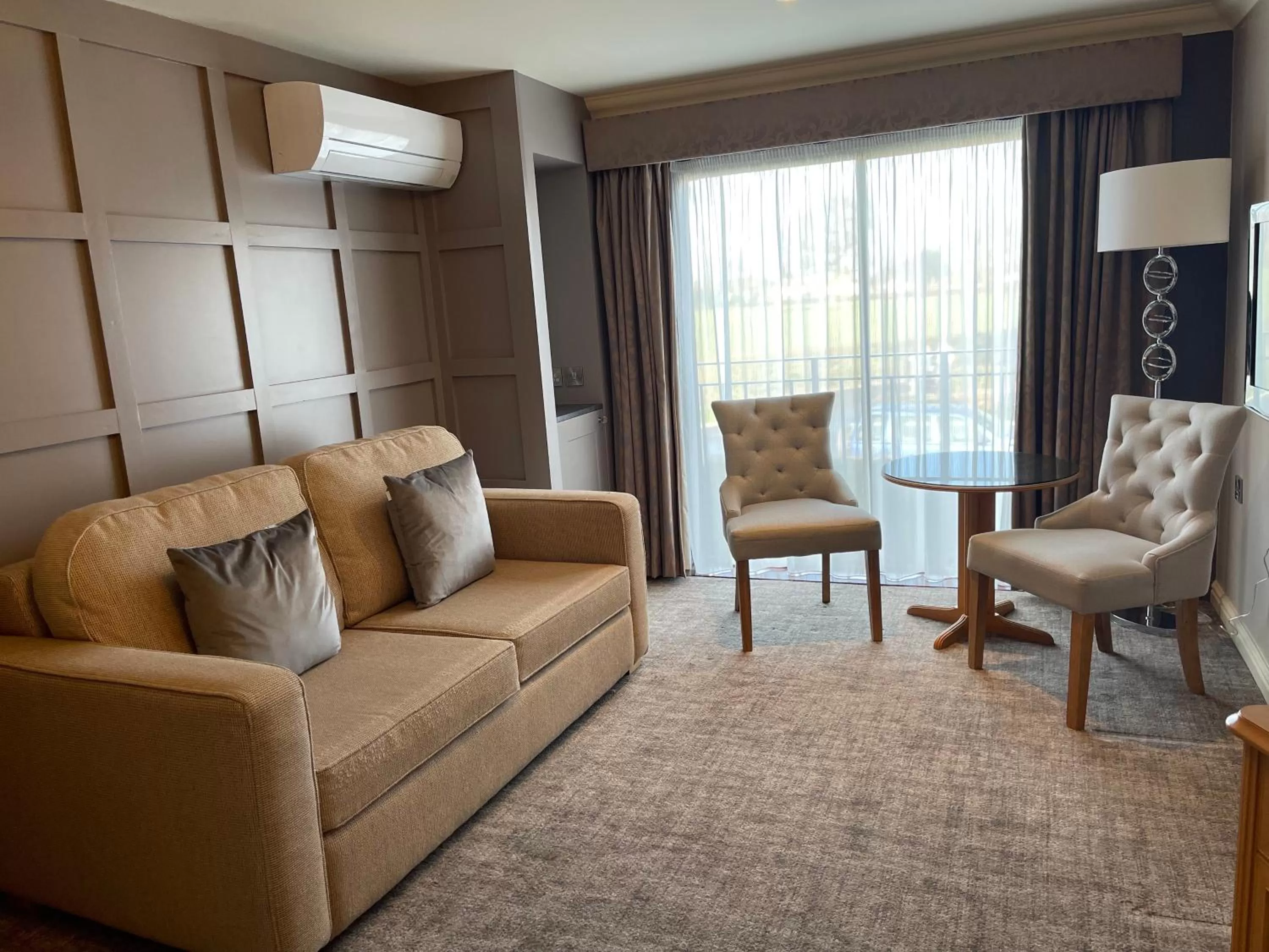 Seating area in Park Farm Hotel