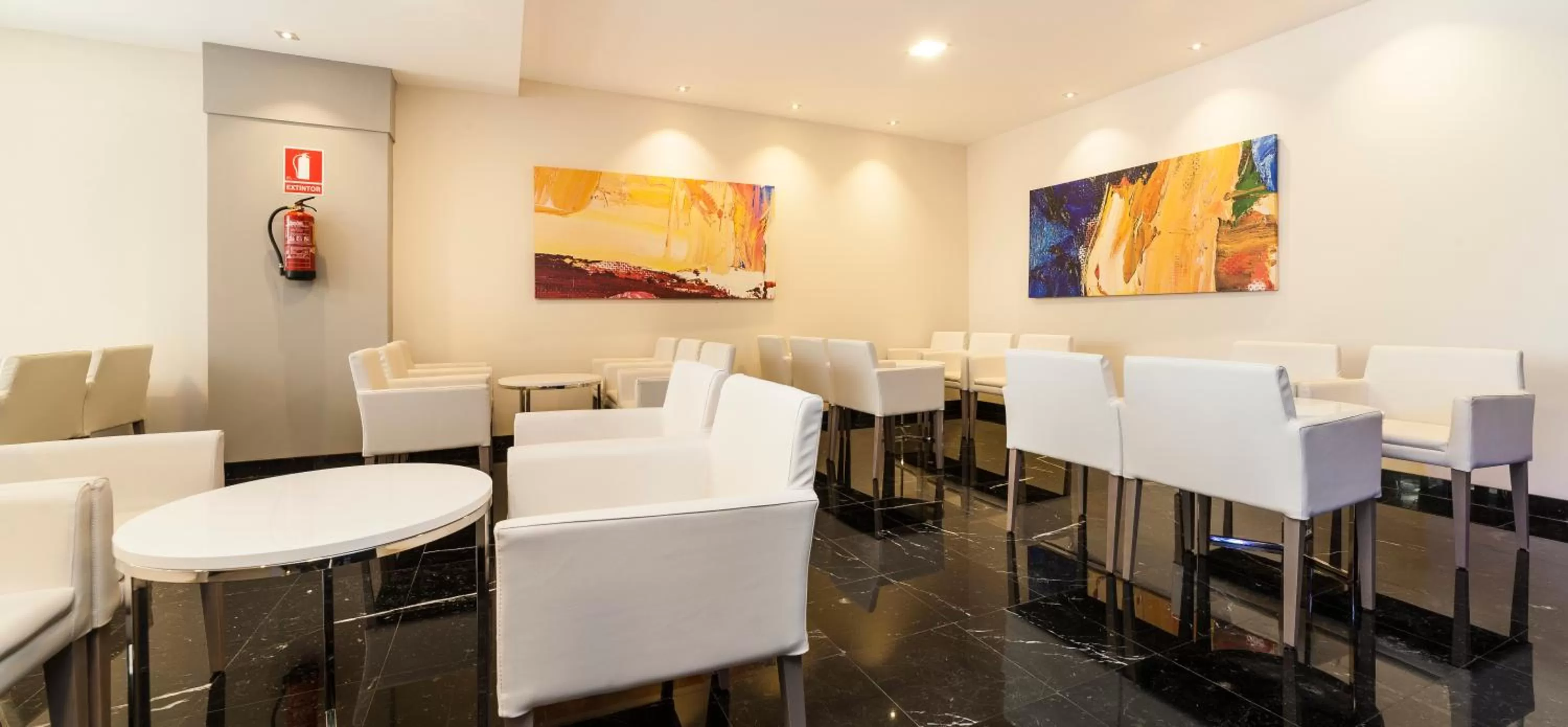 Lounge or bar in Globales Palmanova