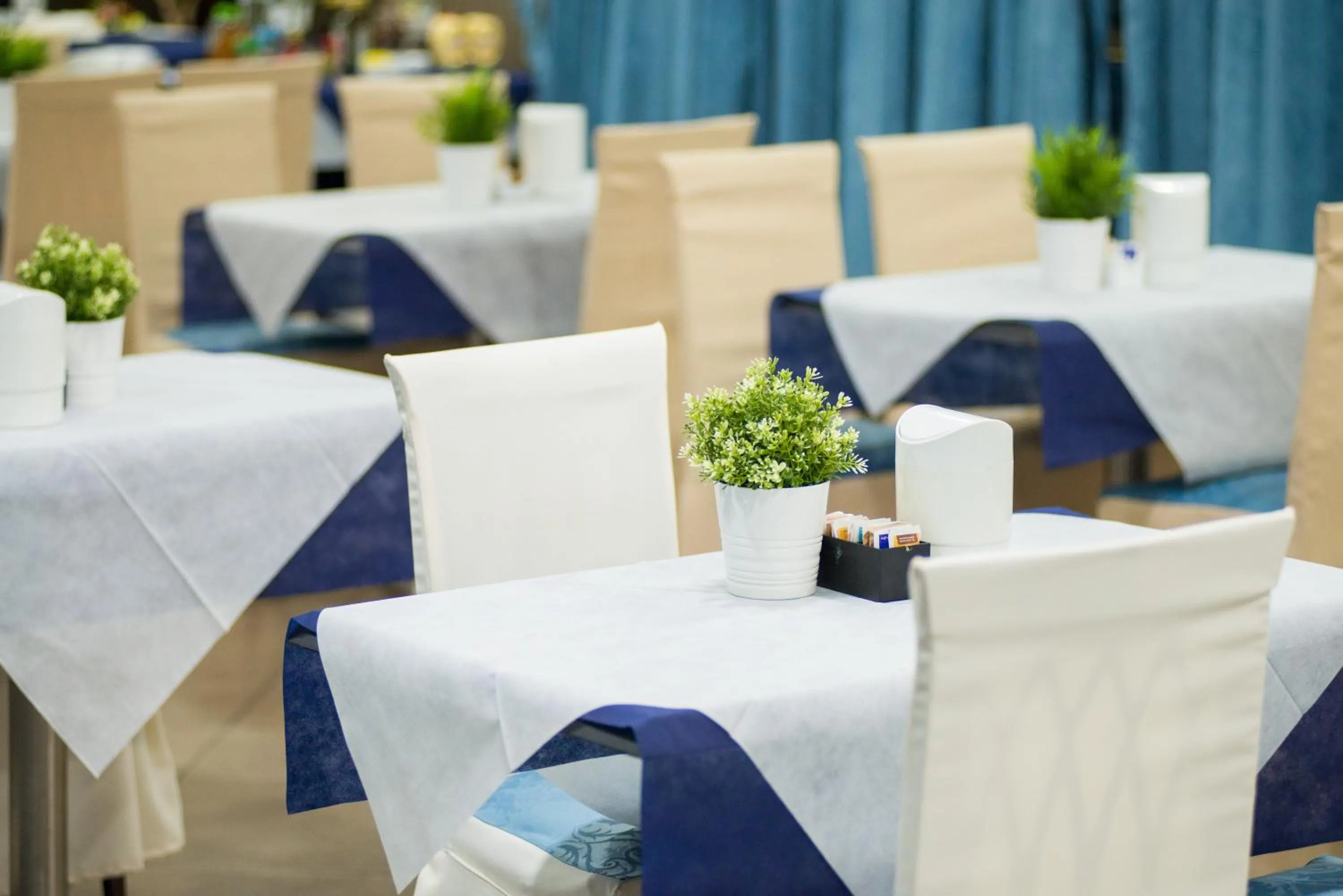 Restaurant/places to eat in Hotel San Paolo