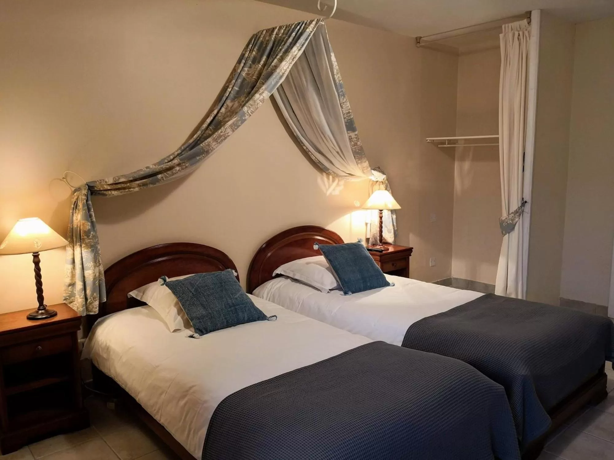 Bedroom, Bed in Anjou Golf and Country Club