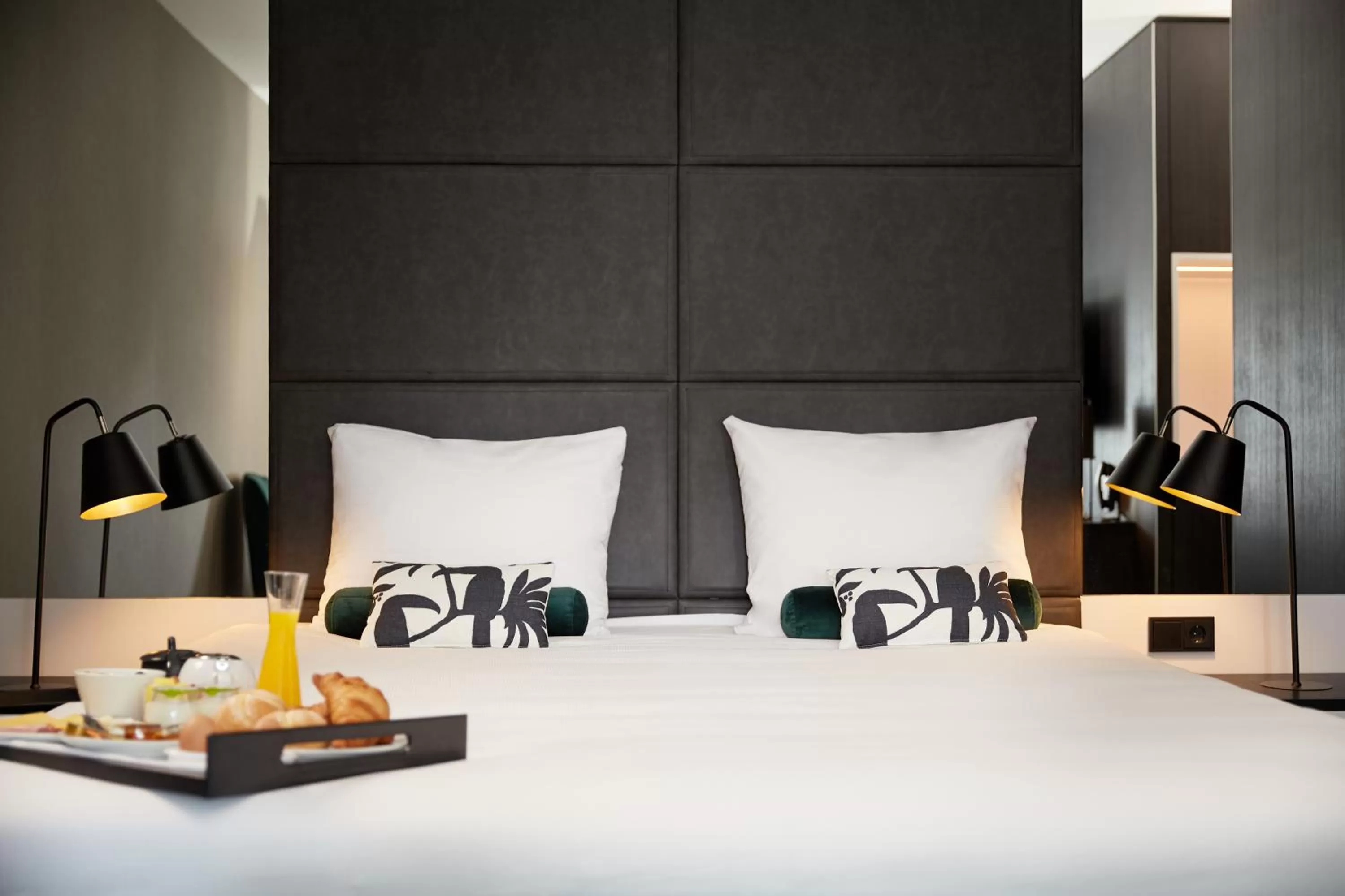 Bed in Van der Valk Zaltbommel-A2